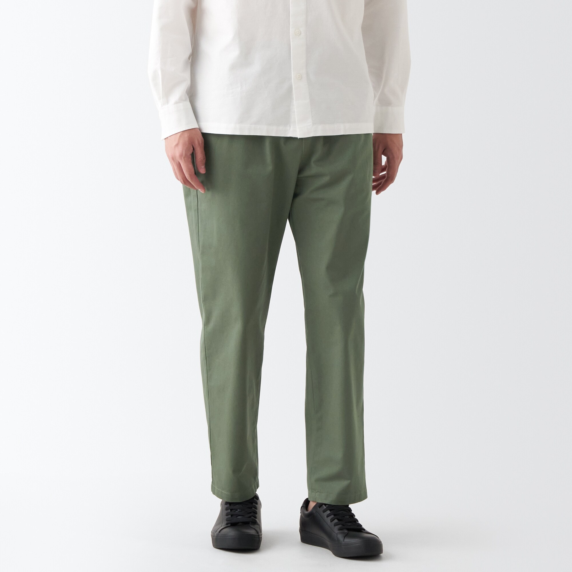 チノイージーパンツ