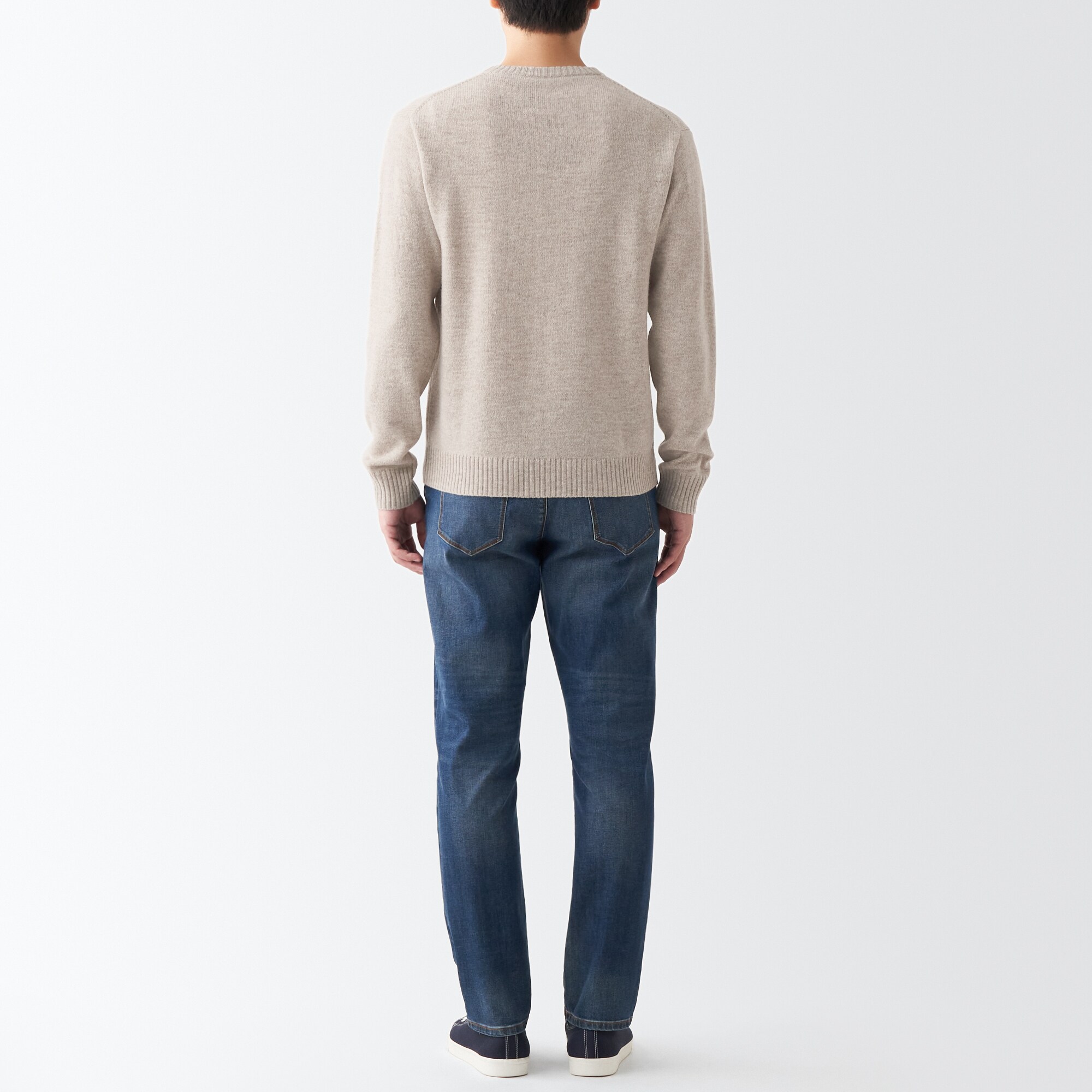 ウールミドルゲージクルーネックセーター