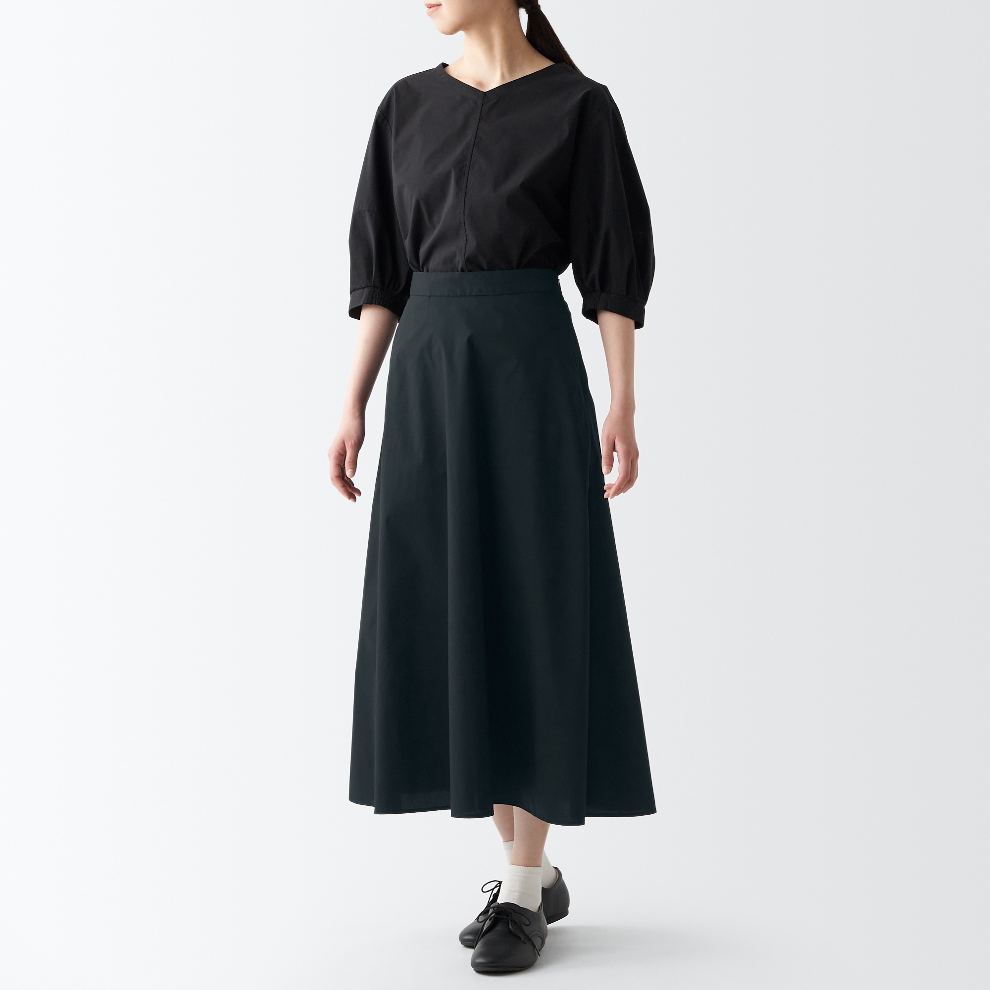 乾きやすいフレアスカート