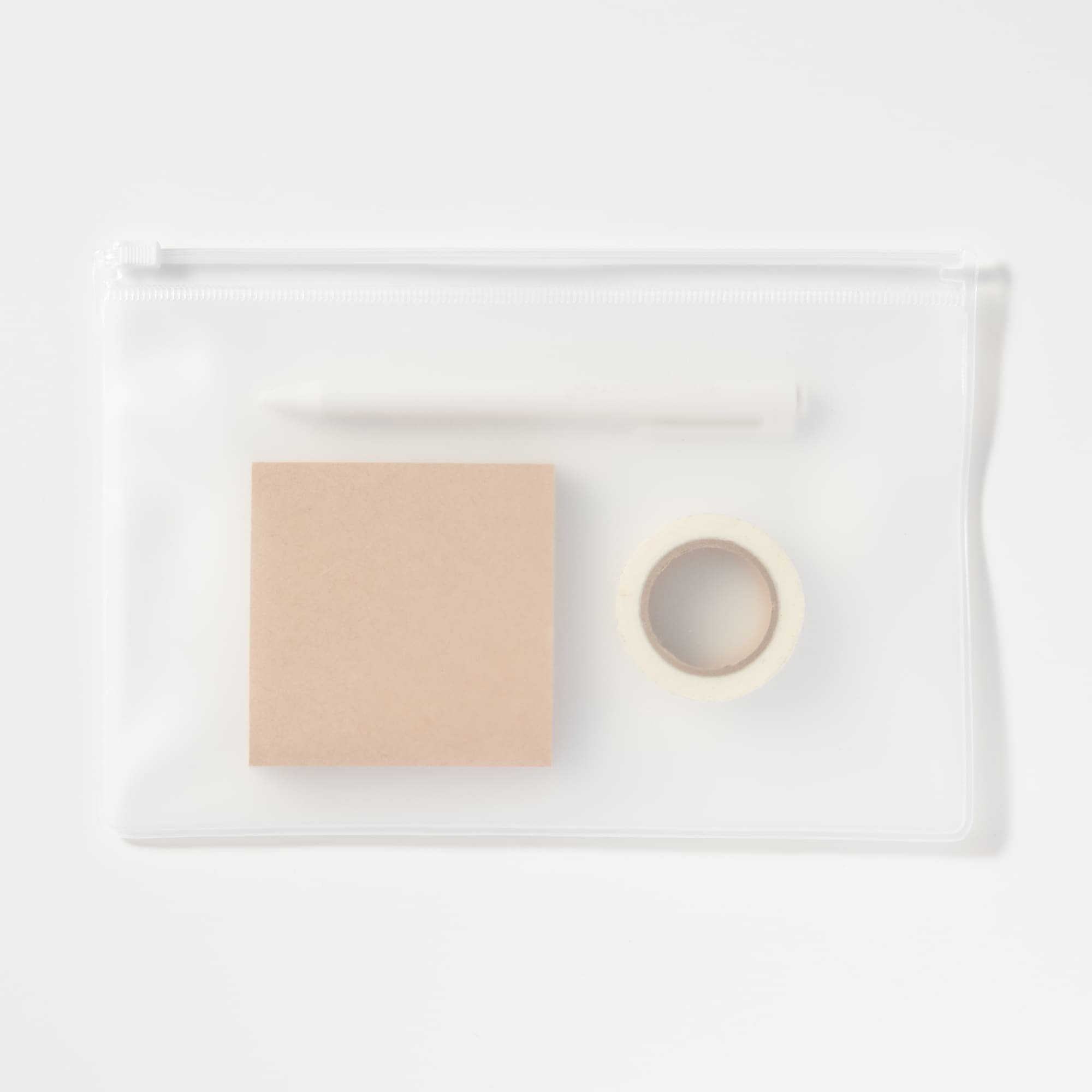 【Ｂ６】ＥＶＡケース・ファスナー付