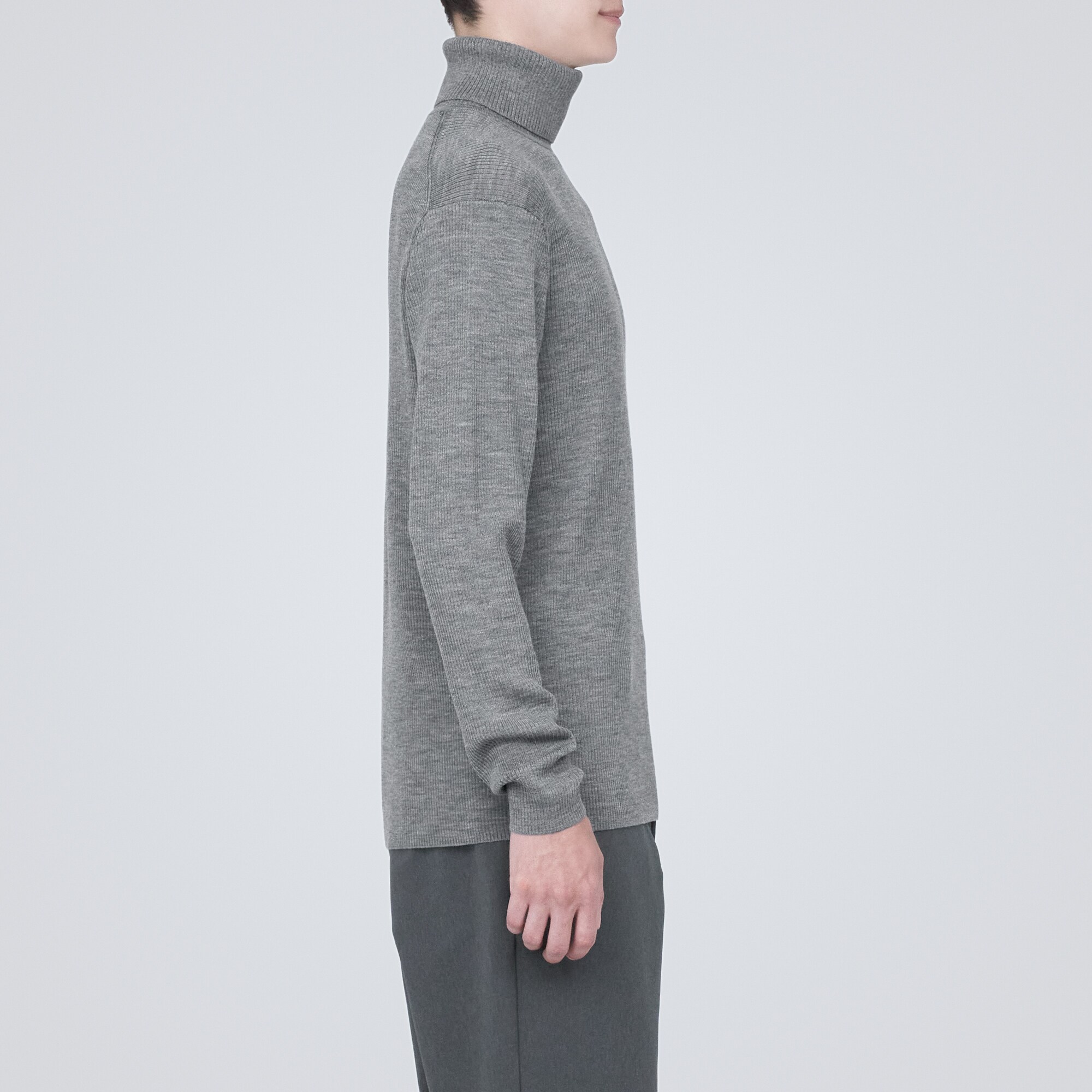 洗えるウールリブタートルネックセーター