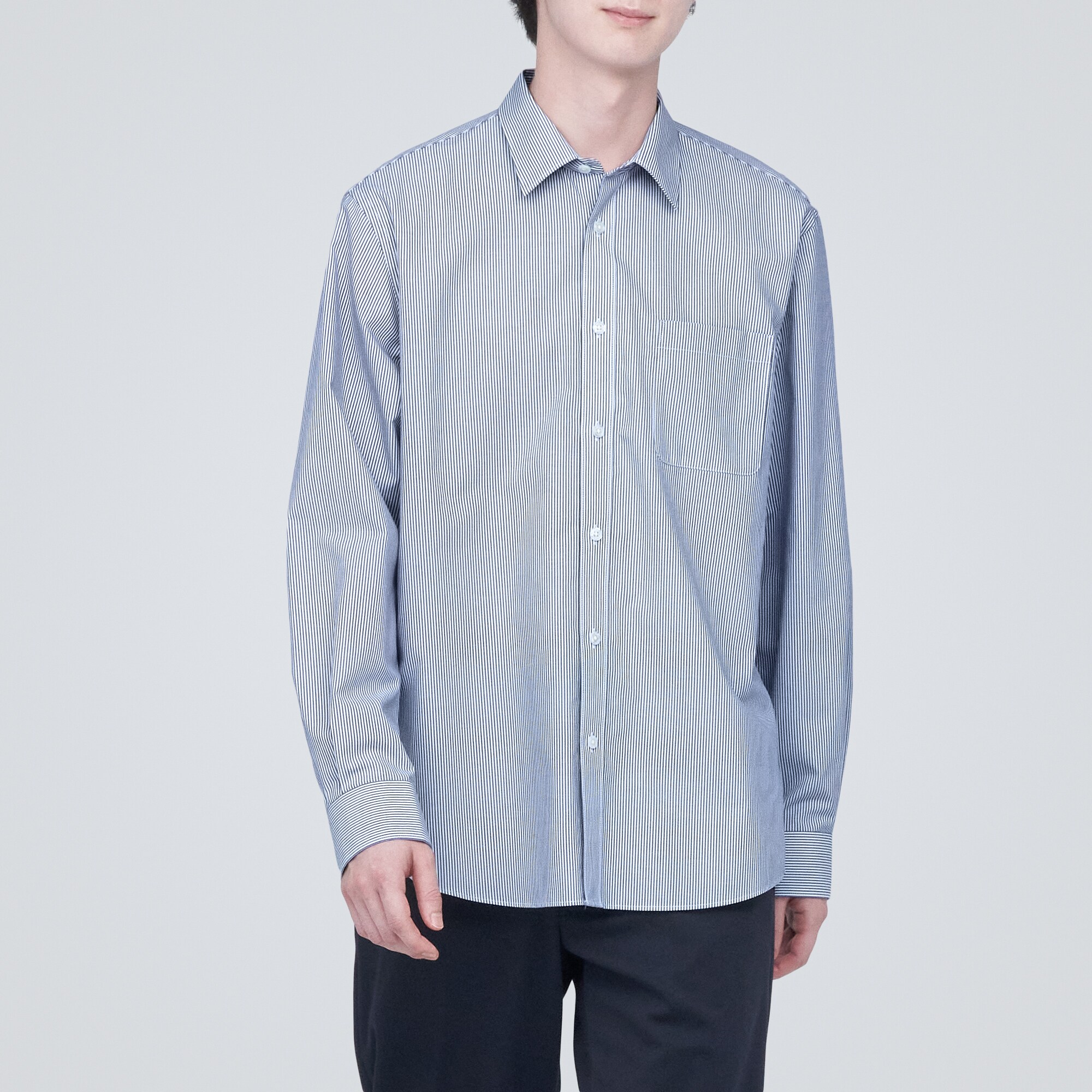 シワになりにくい長袖シャツ