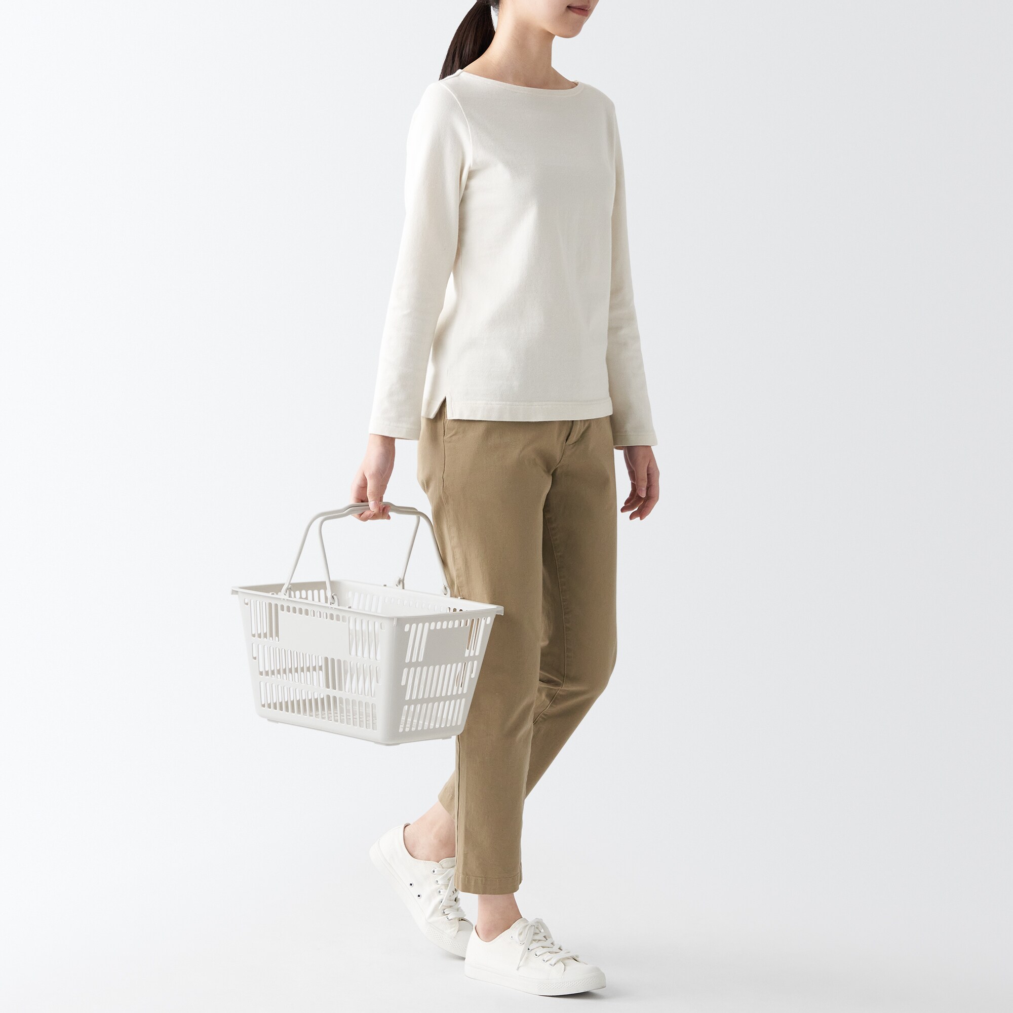 ポリプロピレン　買い物かご　約幅３８．５×奥行２７×高さ２２ｃｍ