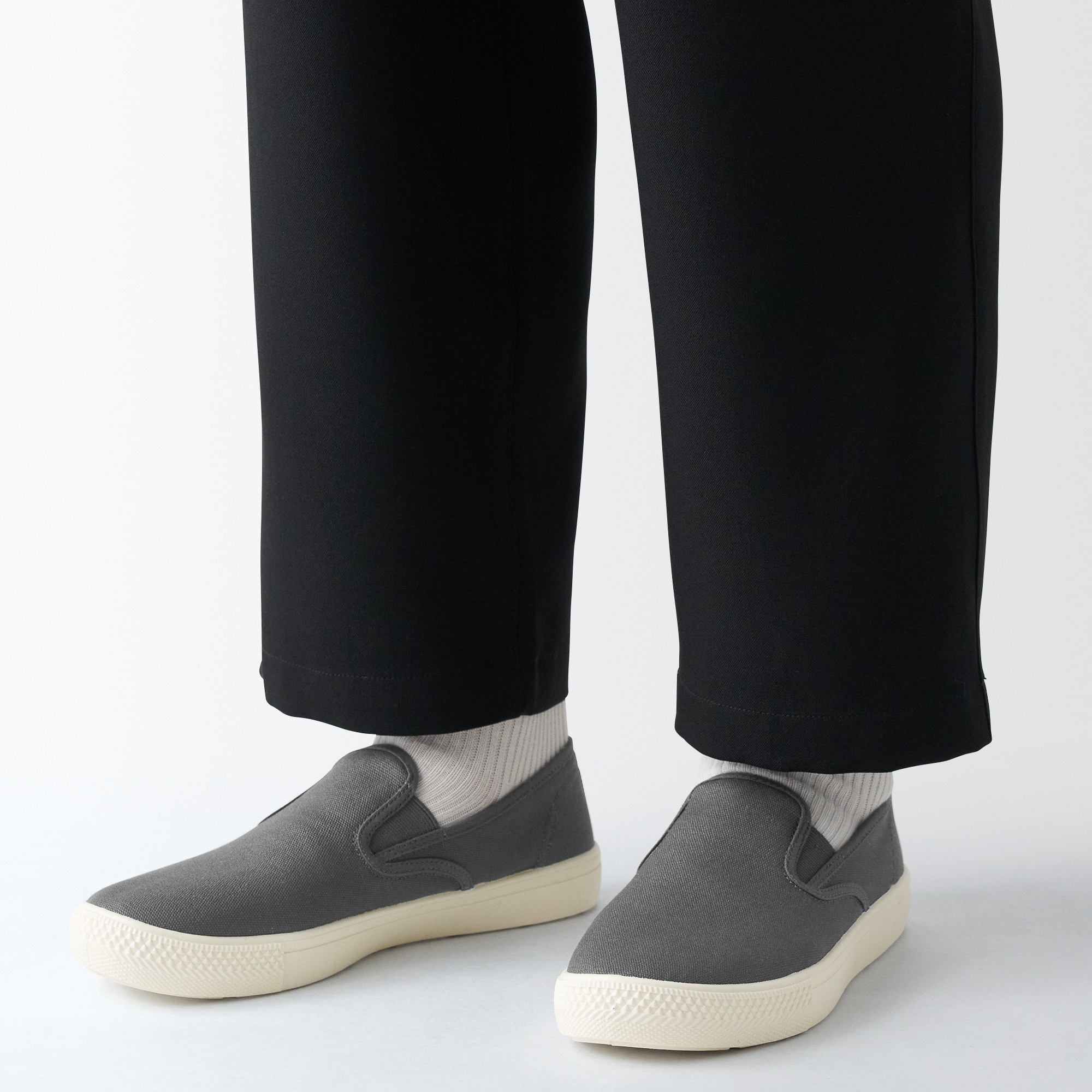 紳士　撥水スリッポンスニーカー