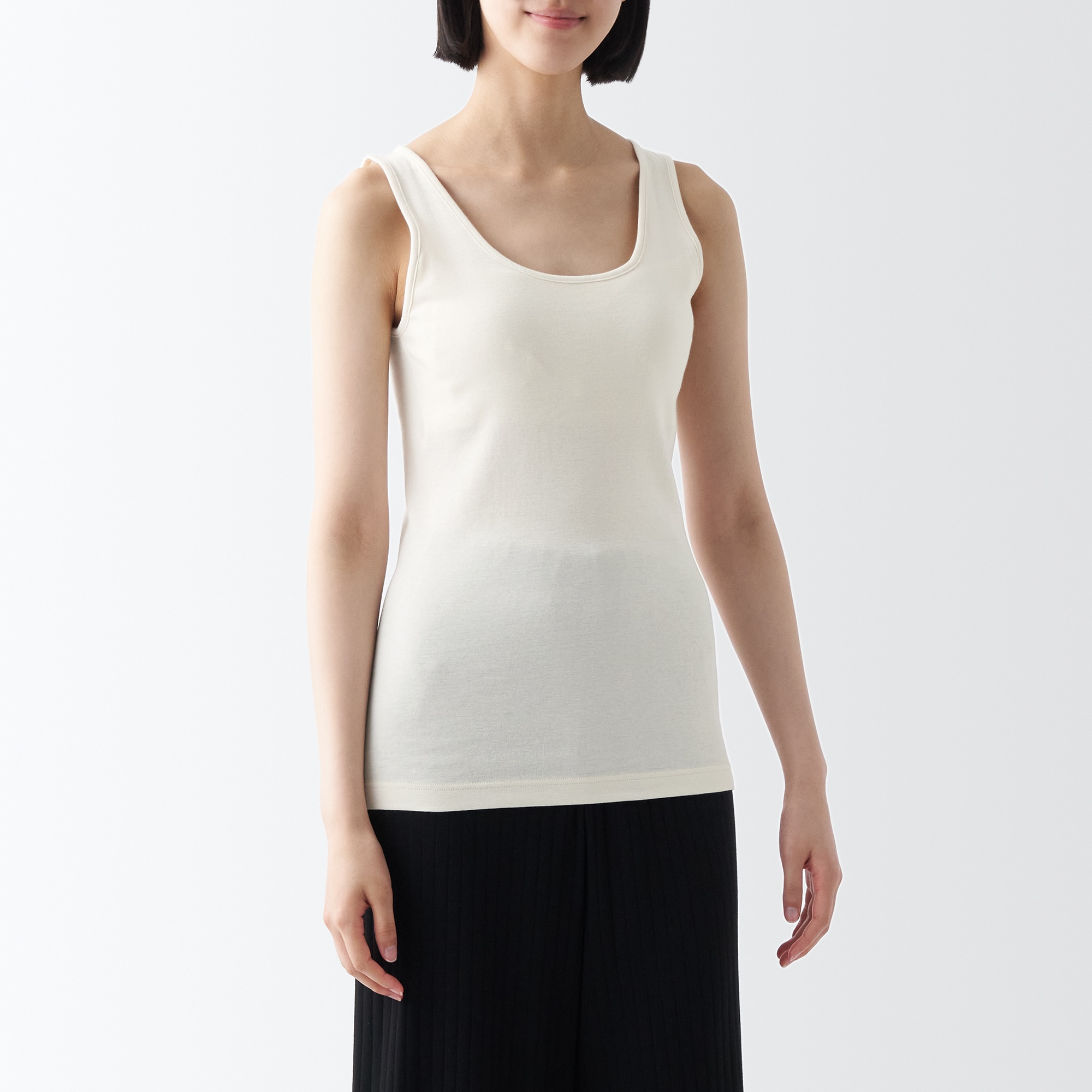 無染色カップ入りタンクトップ
