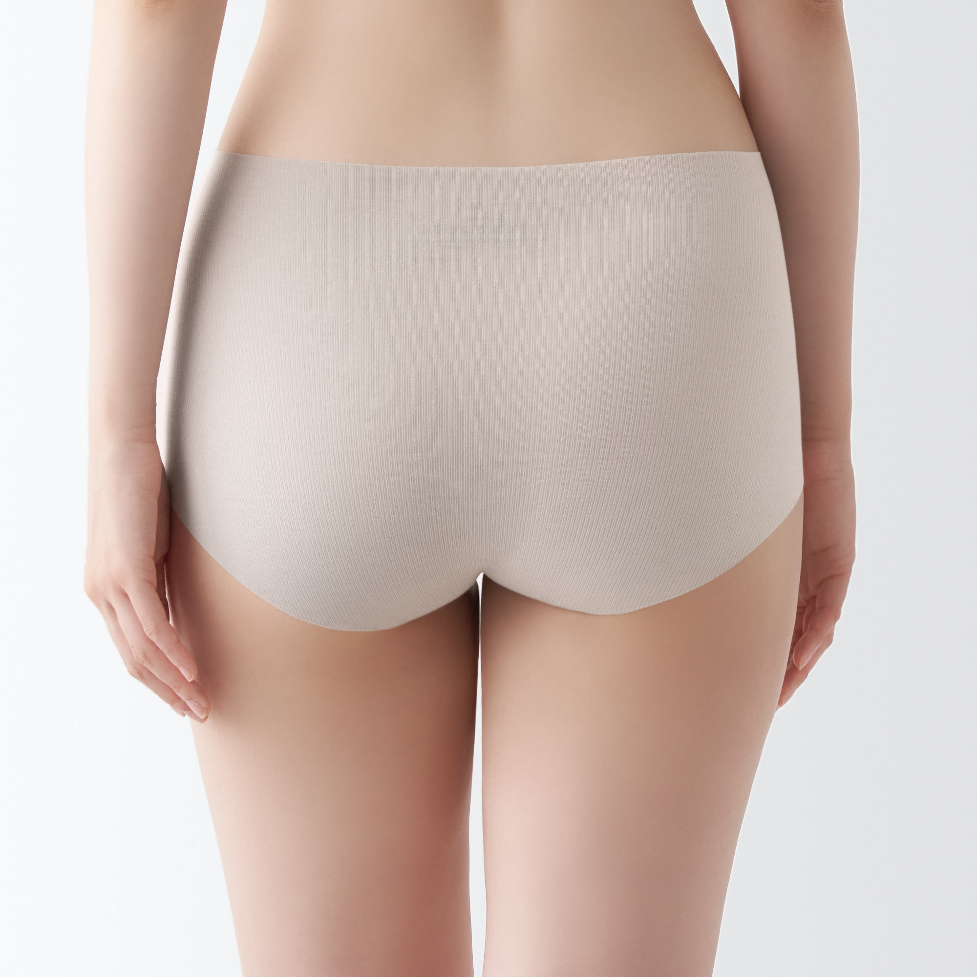 肌あたりがやさしいリブショーツ