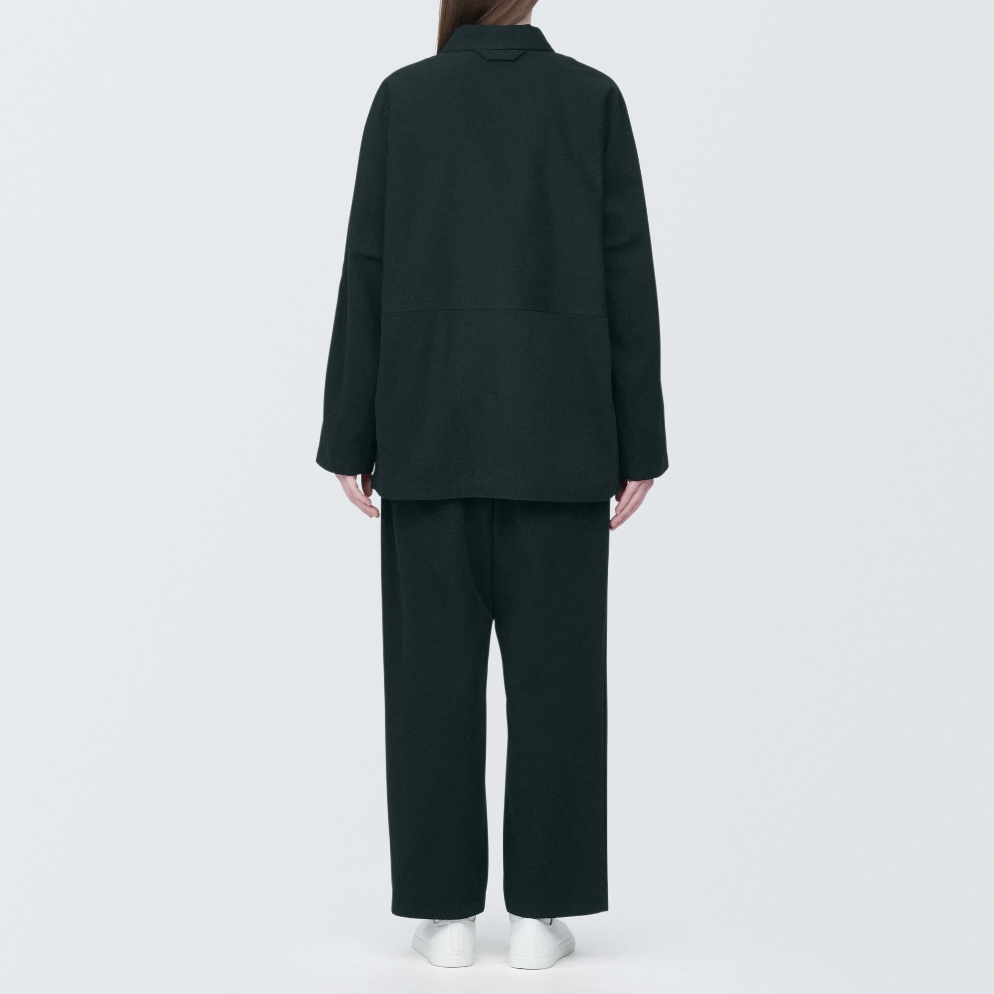 燃えにくい素材を使ったジャケット