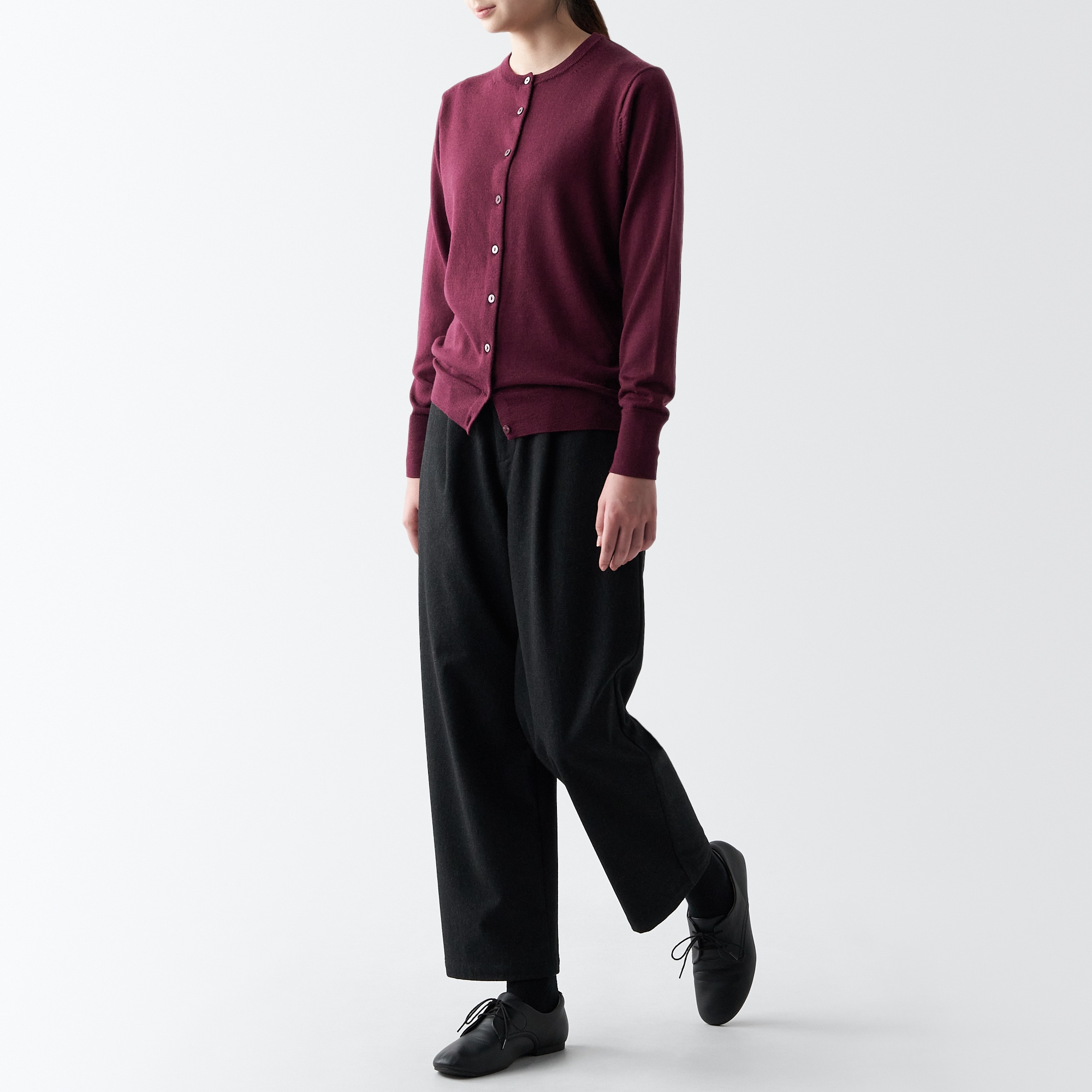 洗えるウールハイゲージクルーネックカーディガン