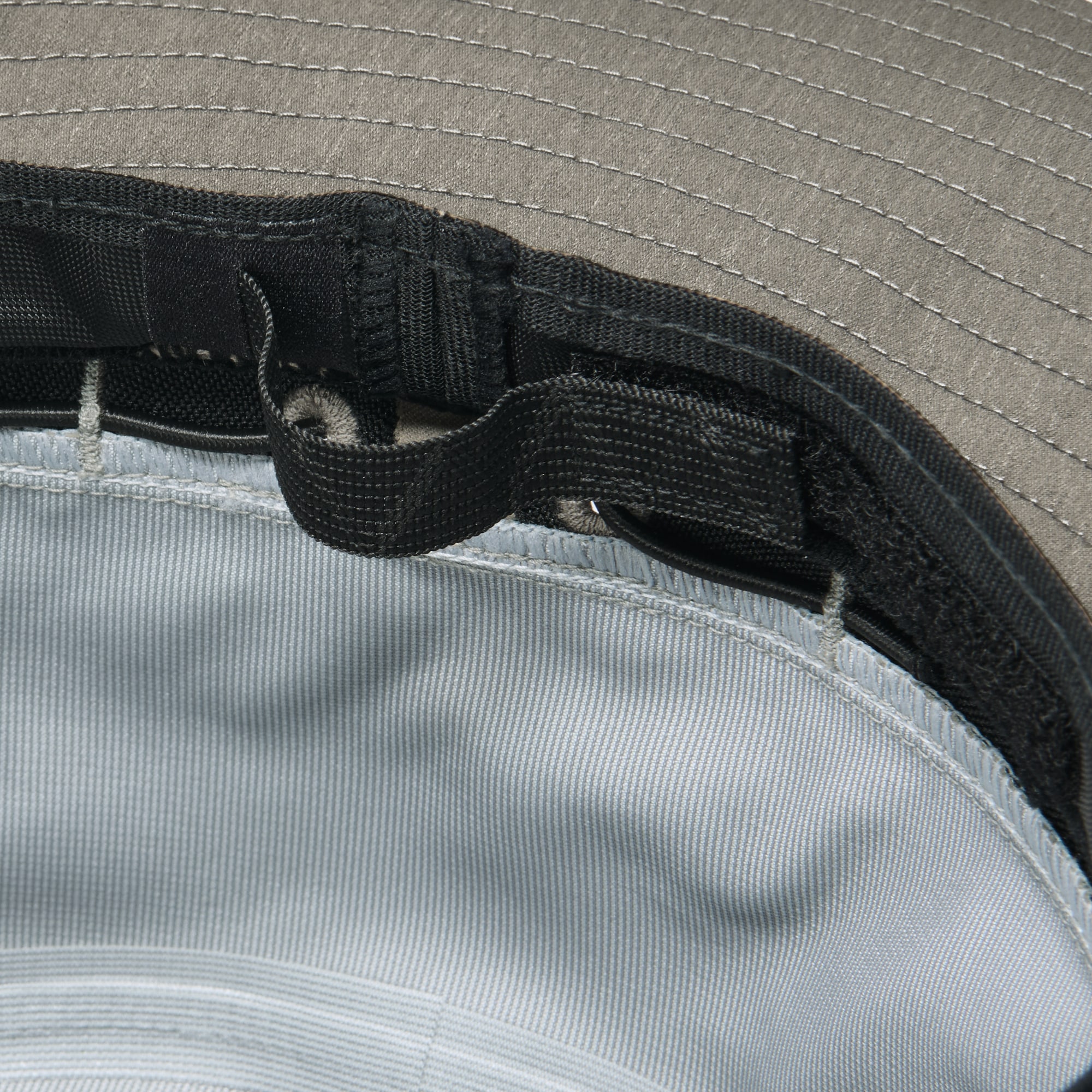 ＵＶカット　透湿撥水　防水テープ使い　サファリハット