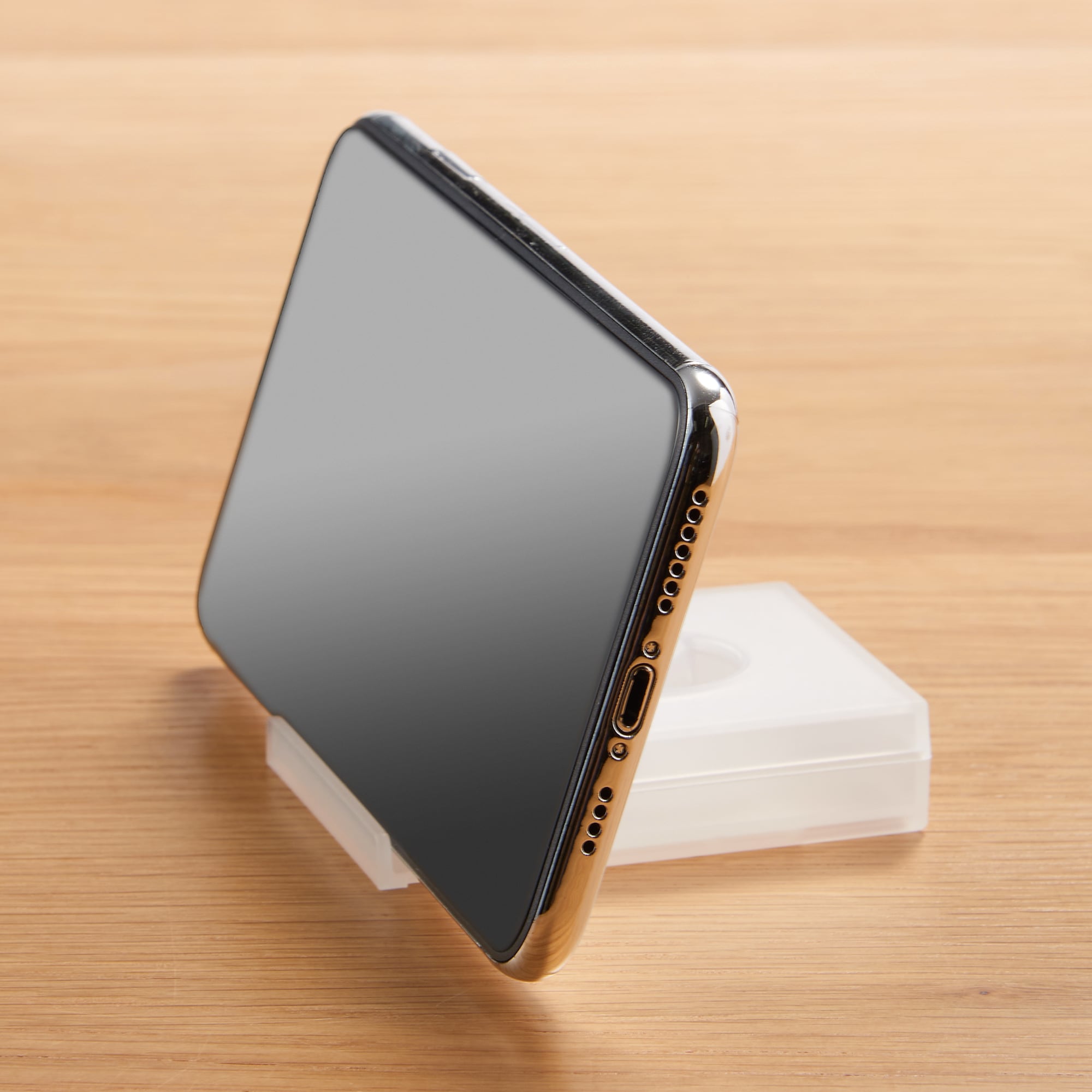 ポリプロピレン　スマホスタンド付ケーブル収納　角型