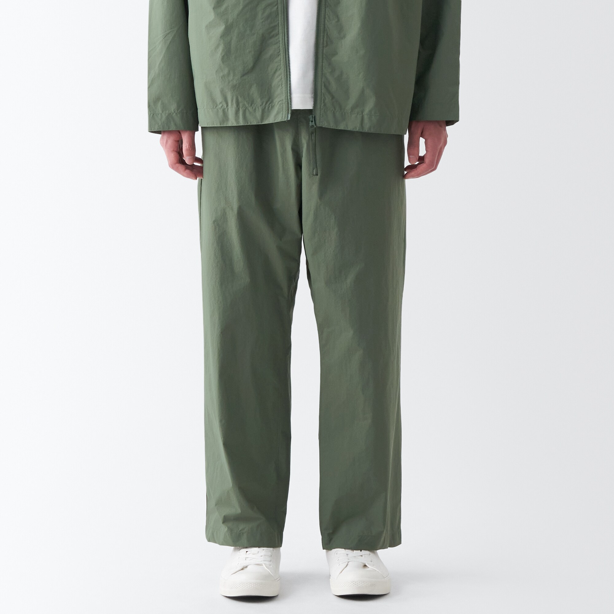 撥水防風パンツ