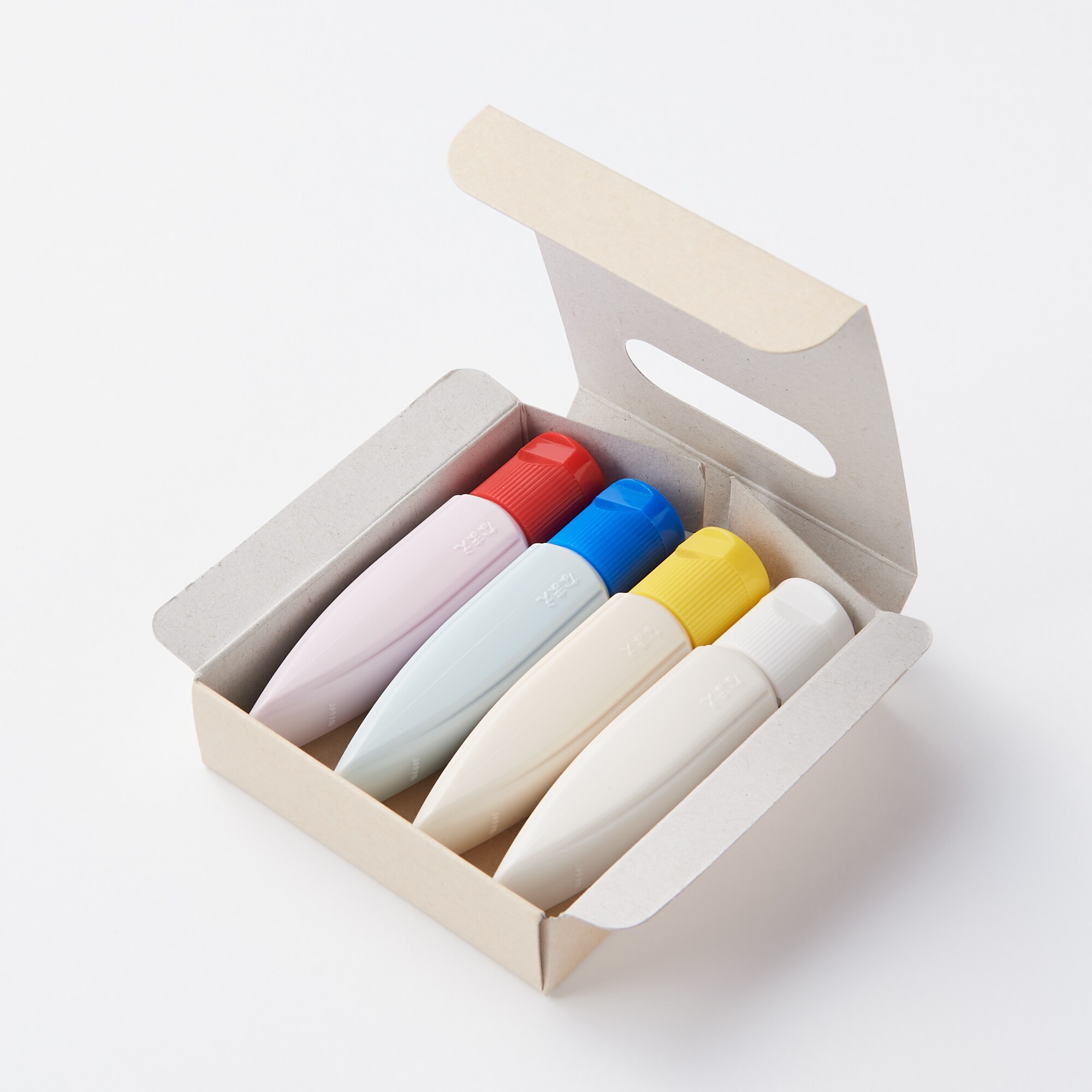 ゆびでもぬれる　えのぐ　赤　青　黄　白