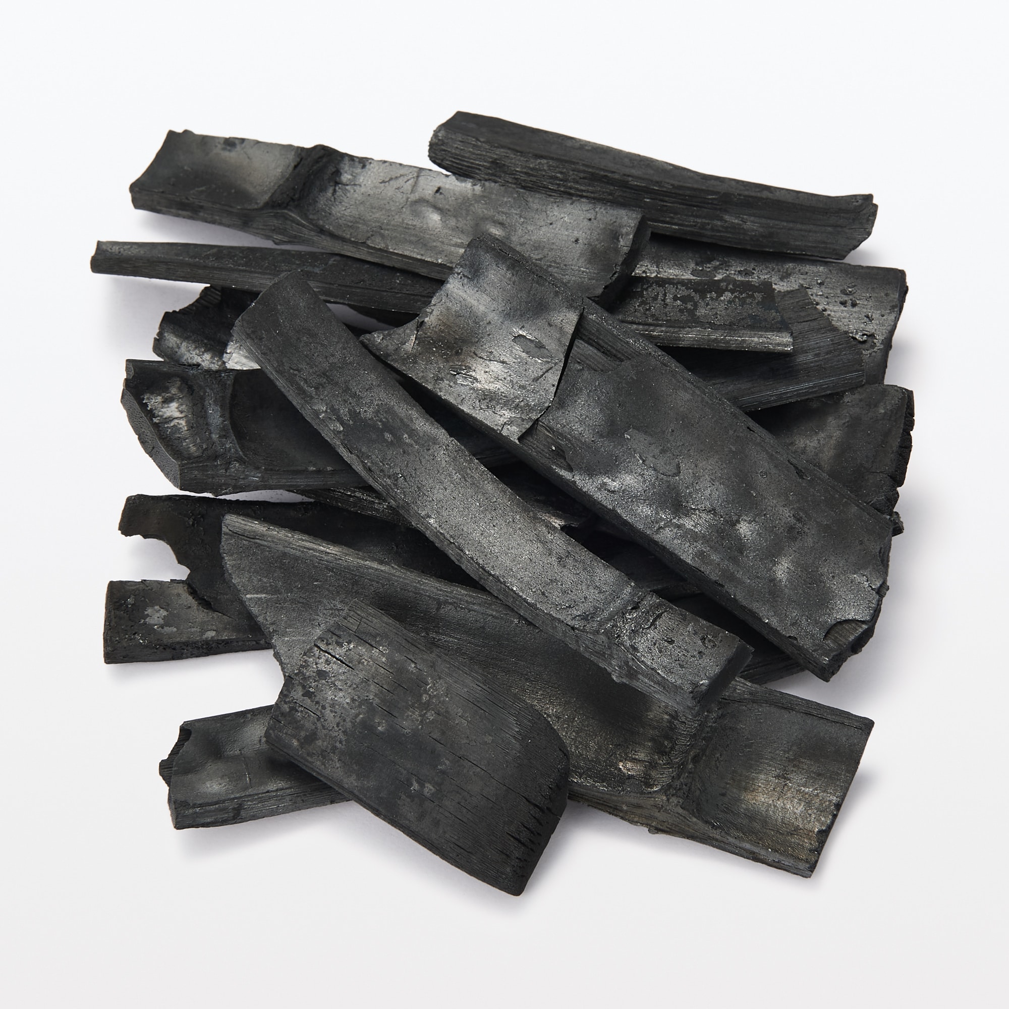 くりかえし使える脱臭竹炭　約１００ｇ