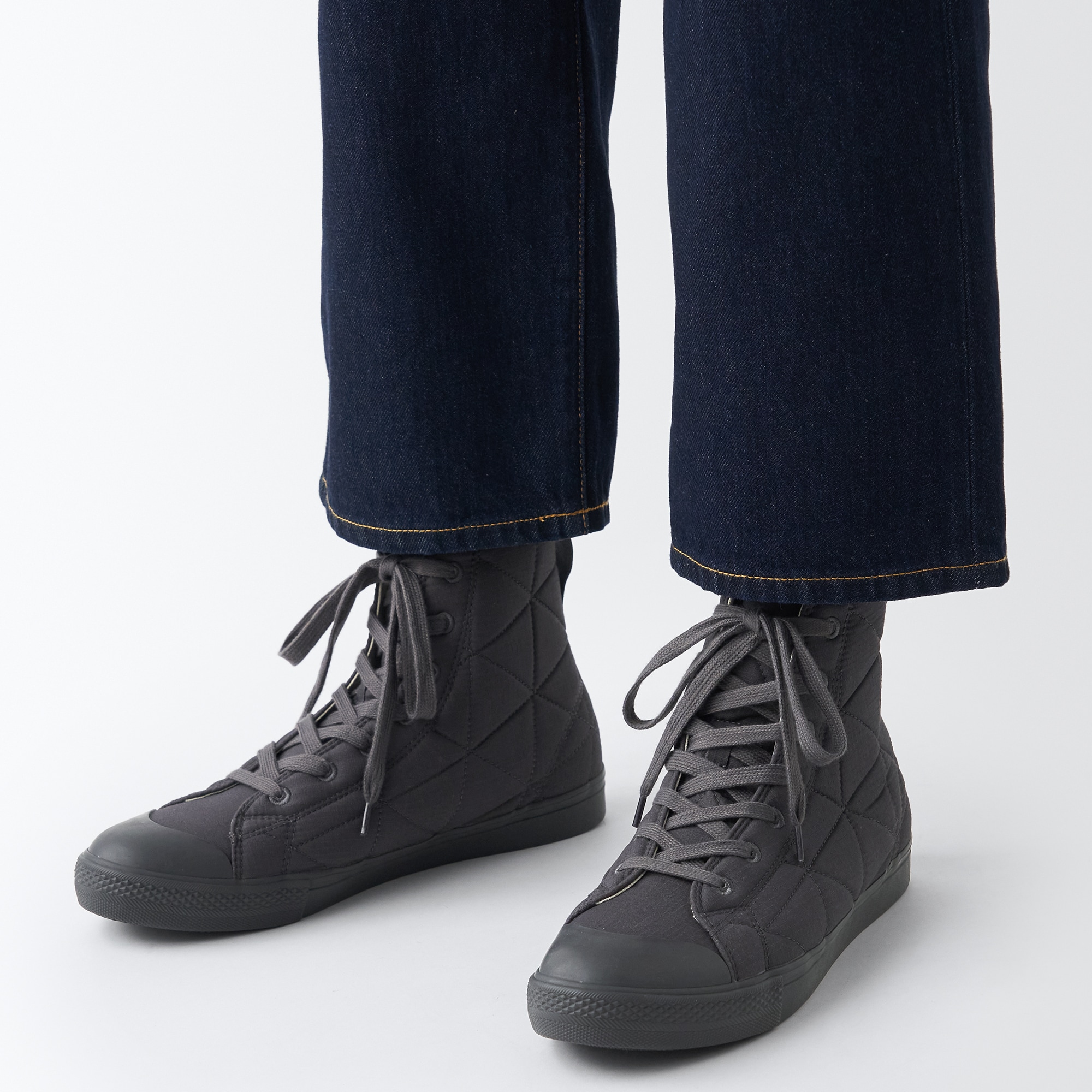 紳士　疲れにくい　撥水中わたハイカットスニーカー