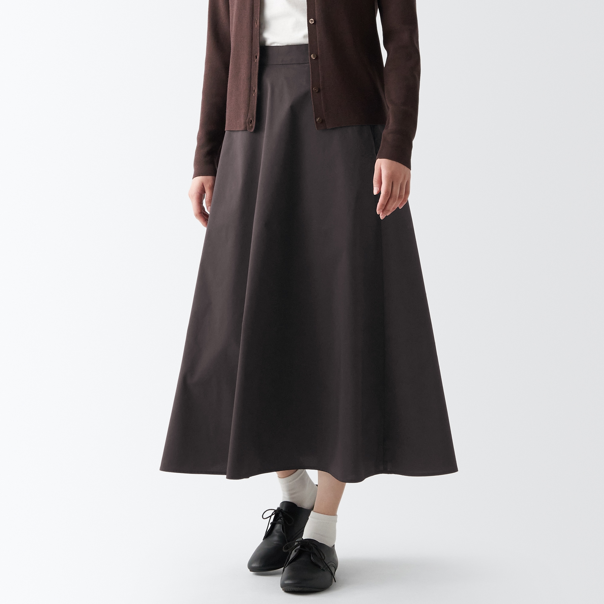 乾きやすいフレアスカート