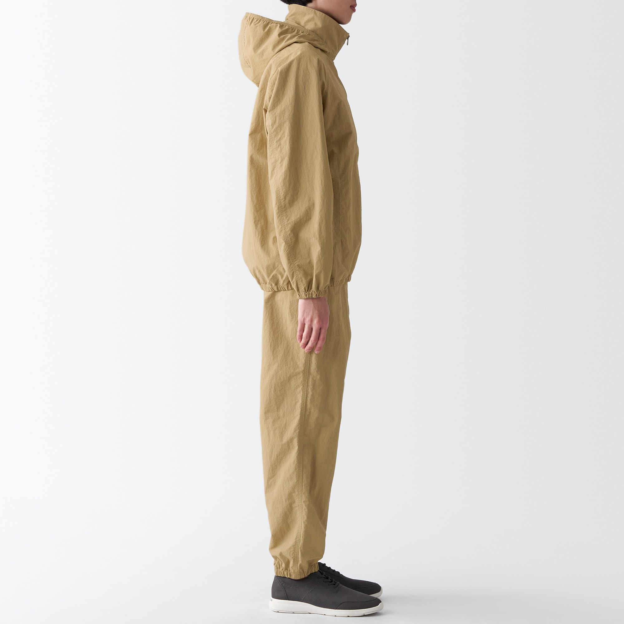 撥水ナイロンウィンドブレーカー