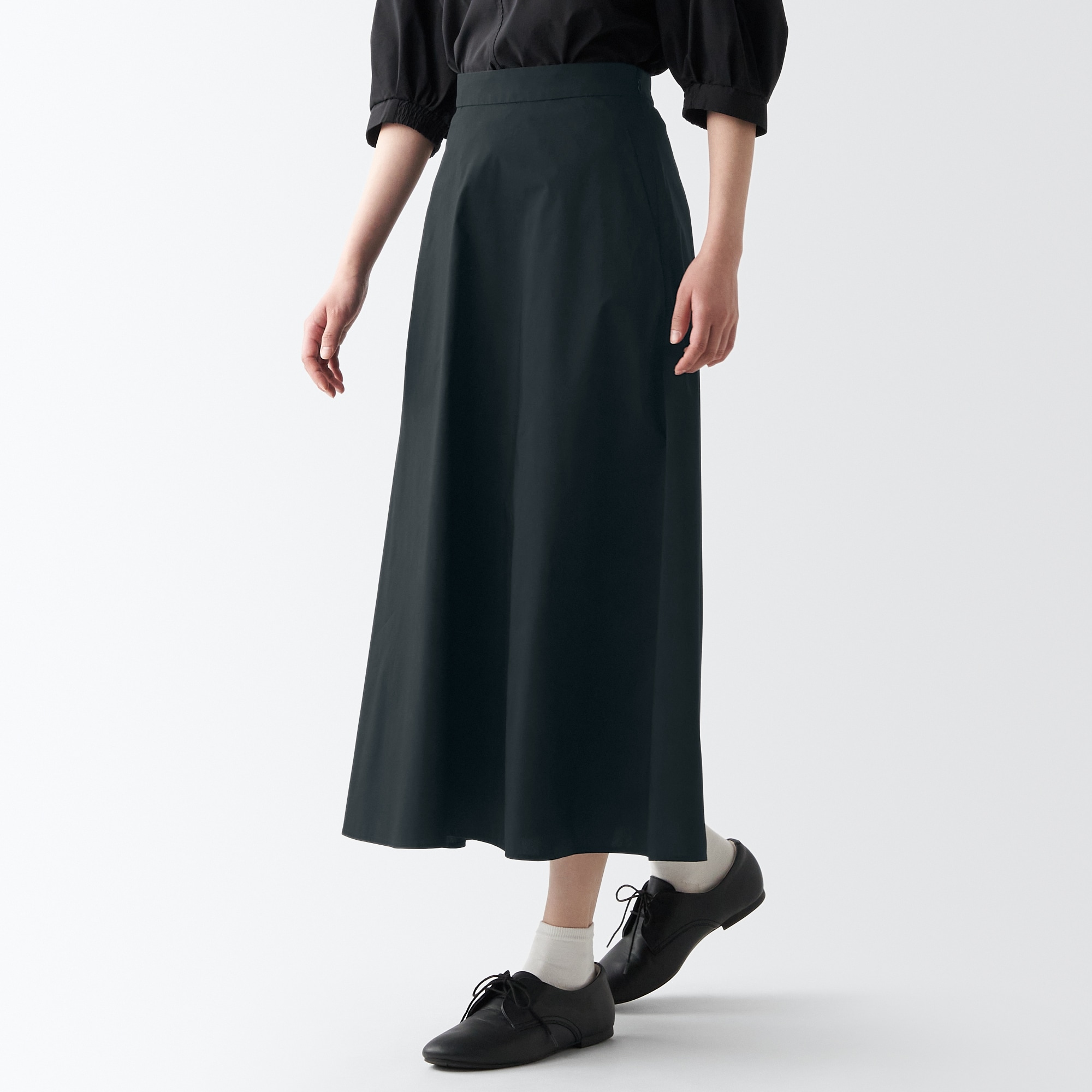 乾きやすいフレアスカート