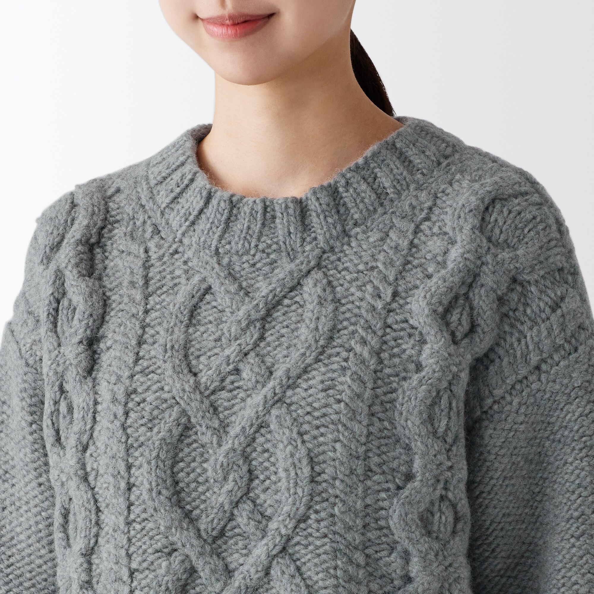 手編みニットアラン柄セーター