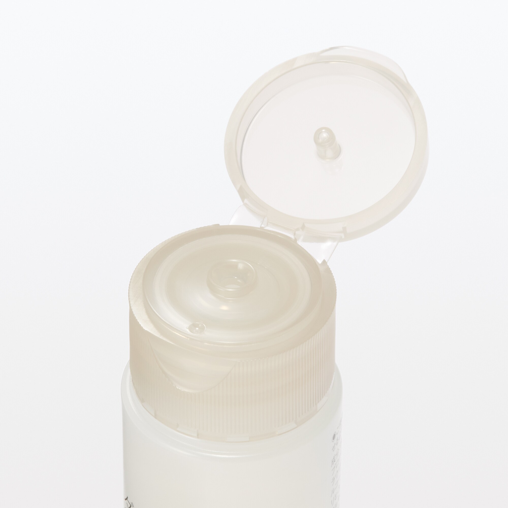 ダメージケアシャンプー　うるおい（携帯用）　５０ｍＬ