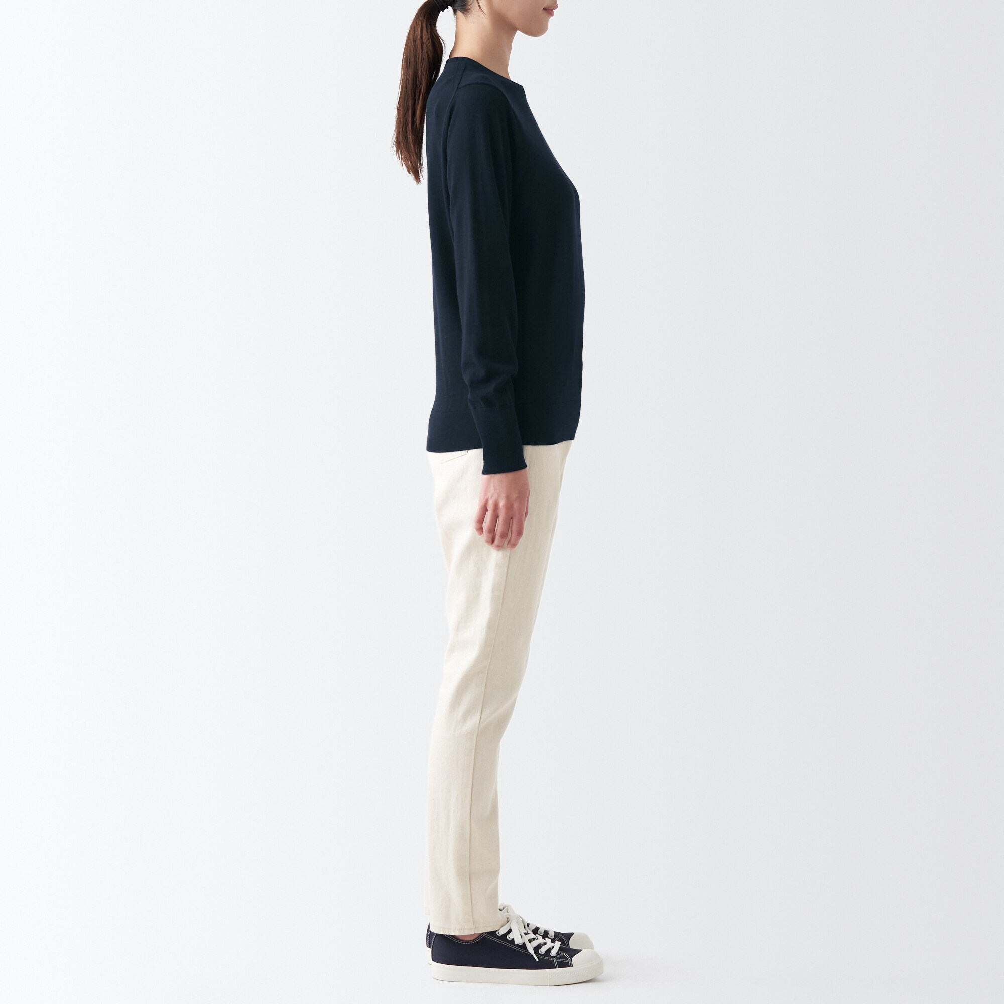 メリノウールクルーネックセーター