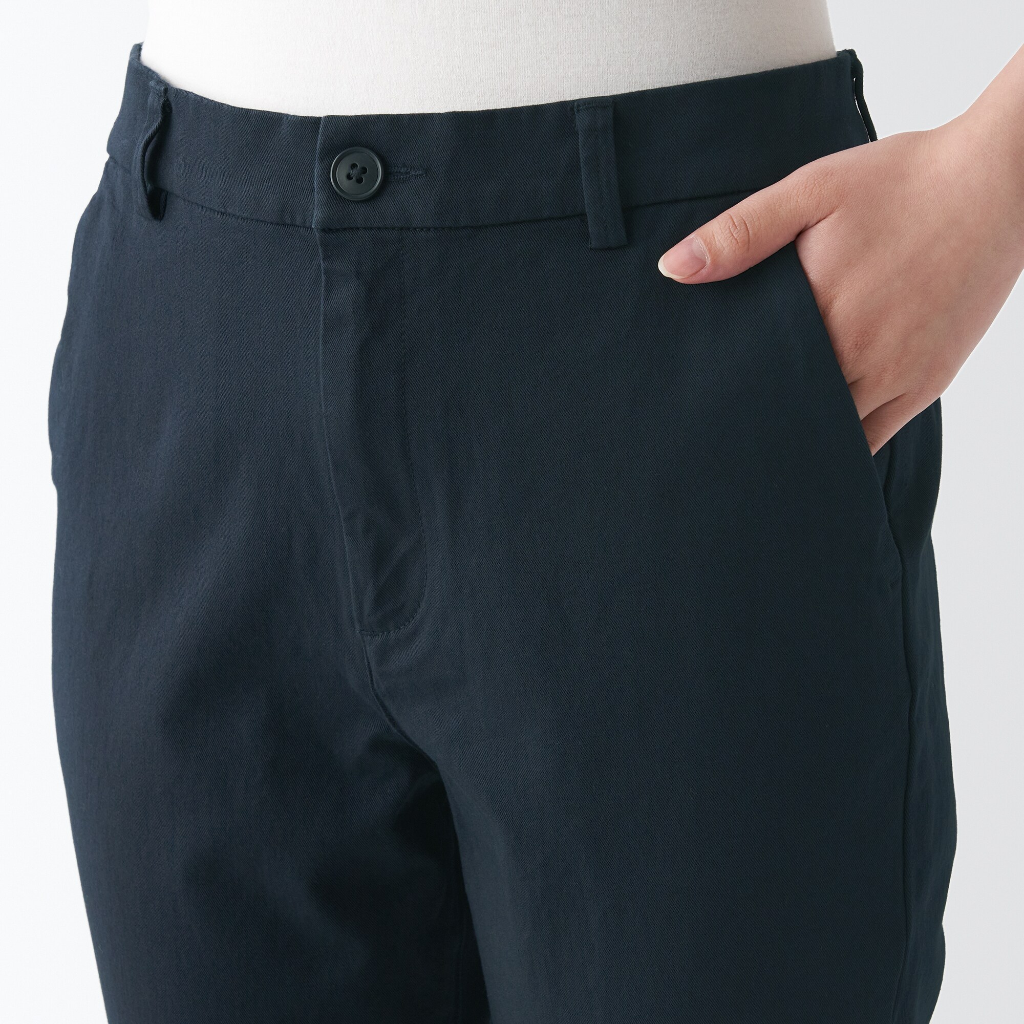 【スリム】縦横ストレッチチノスリムテーパードパンツ（股下７５ｃｍ）