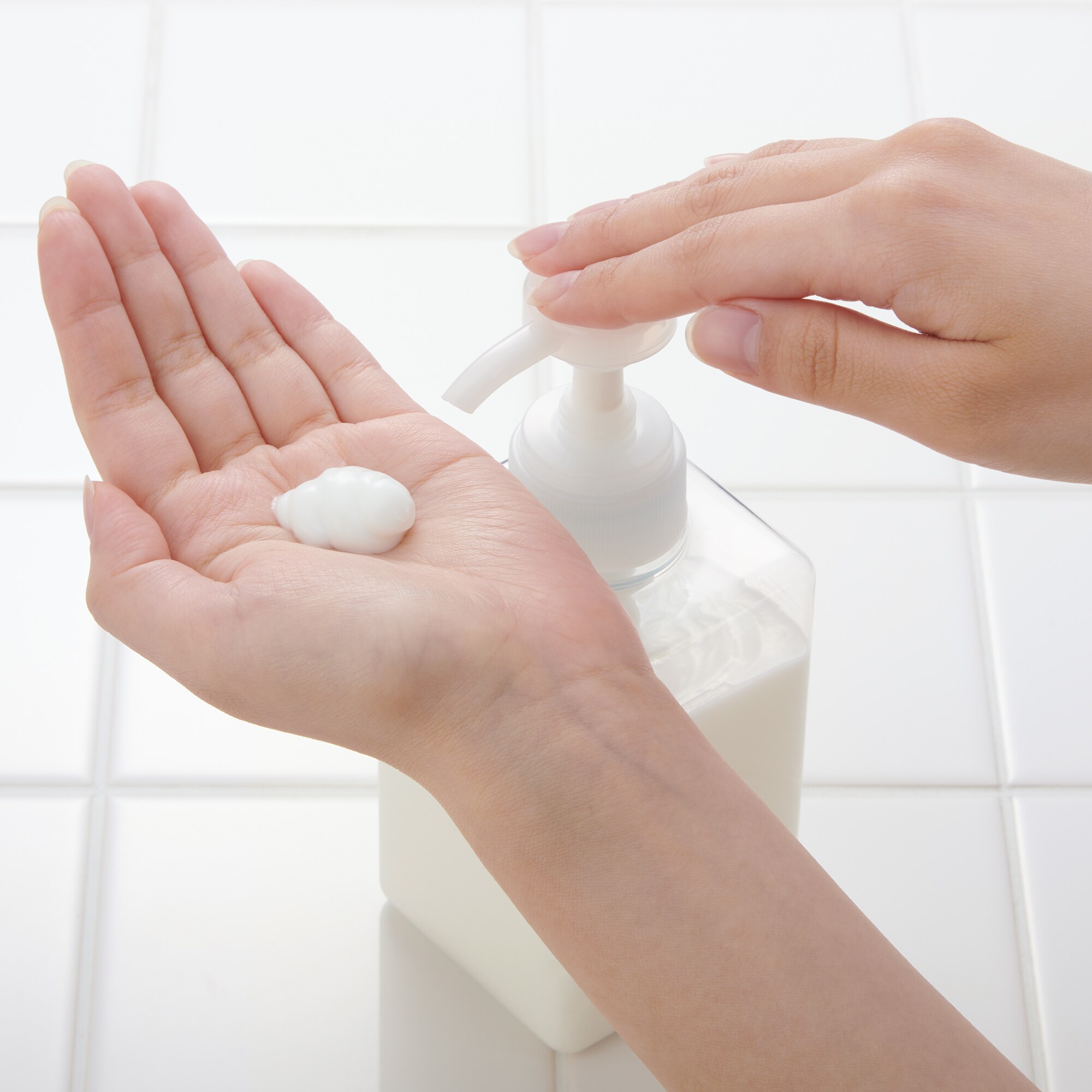 ダメージケアコンディショナー　３４０ｇ