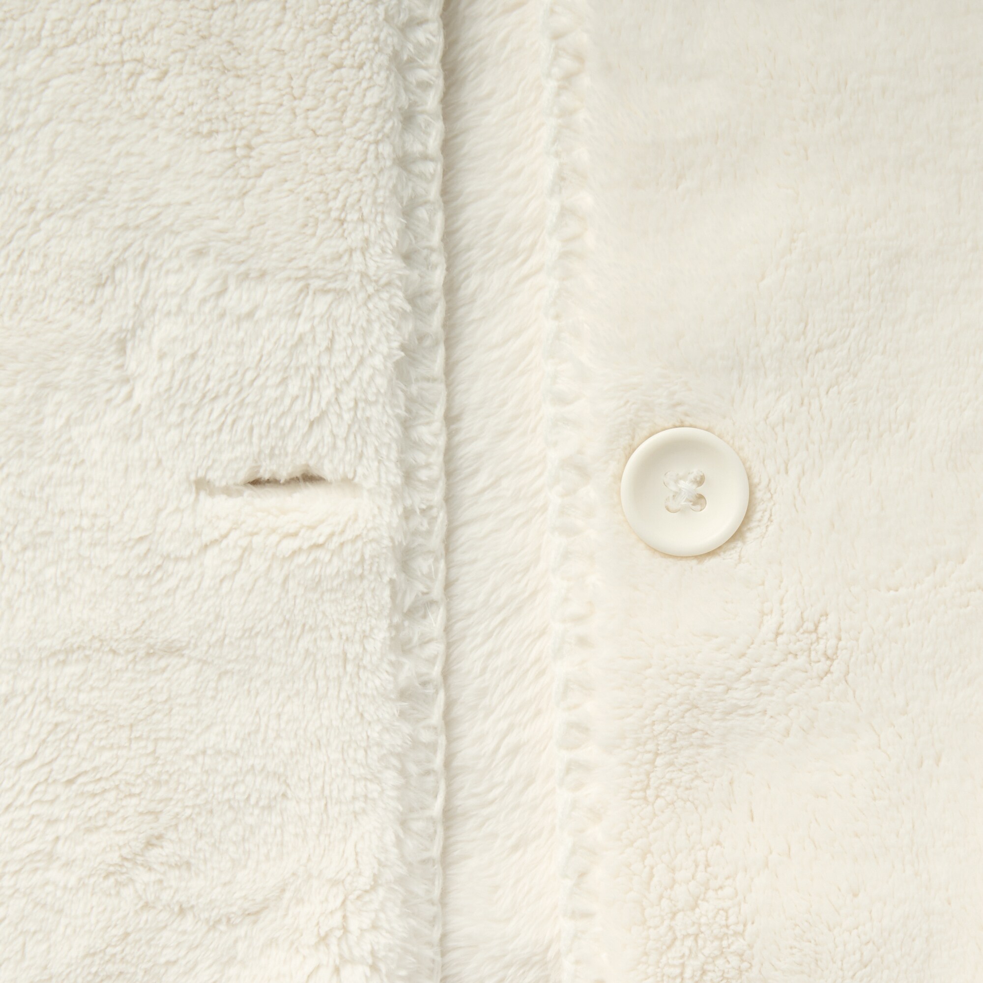 あたたかファイバーボタン付きブランケット　８０×１３０ｃｍ