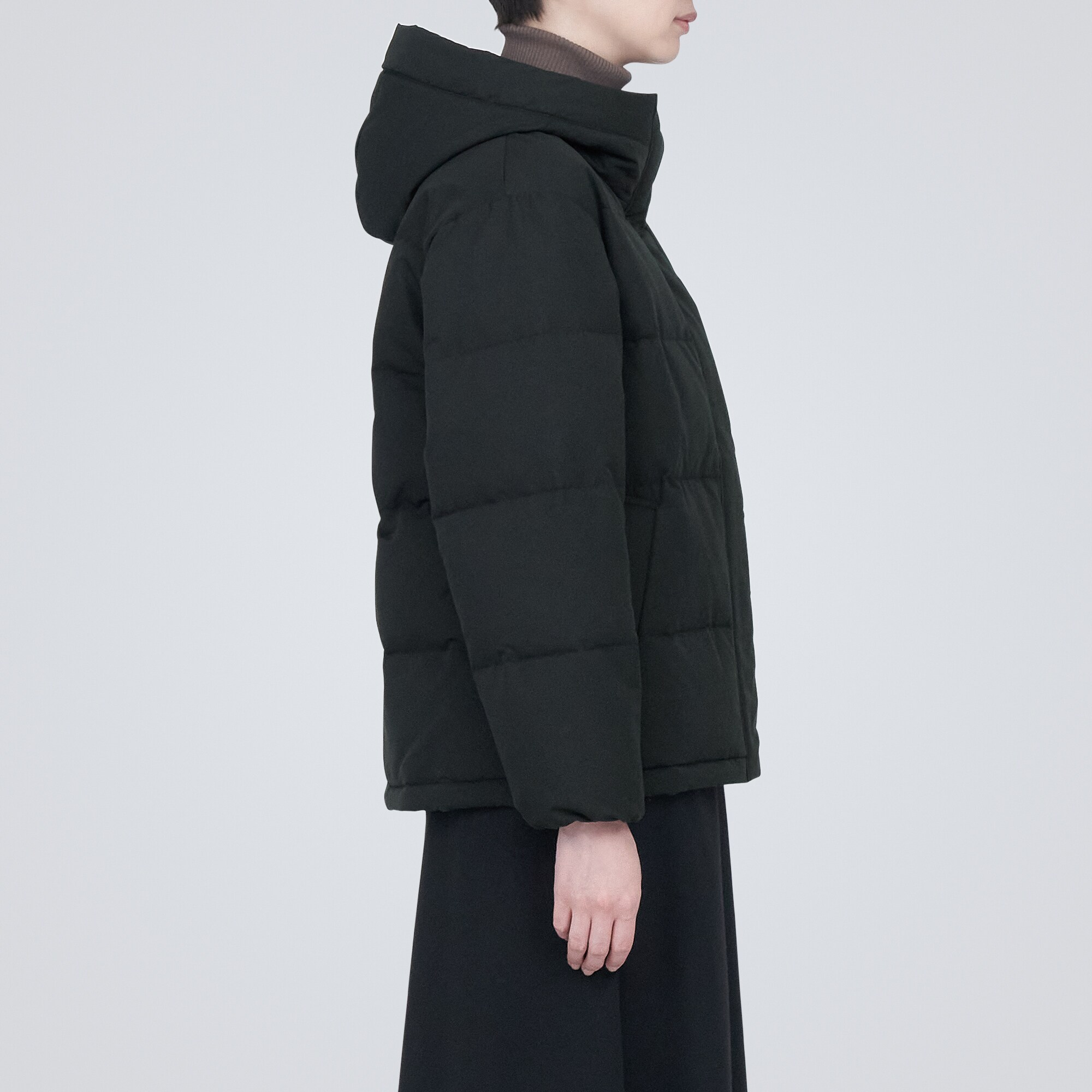 撥水フード付きダウンジャケット