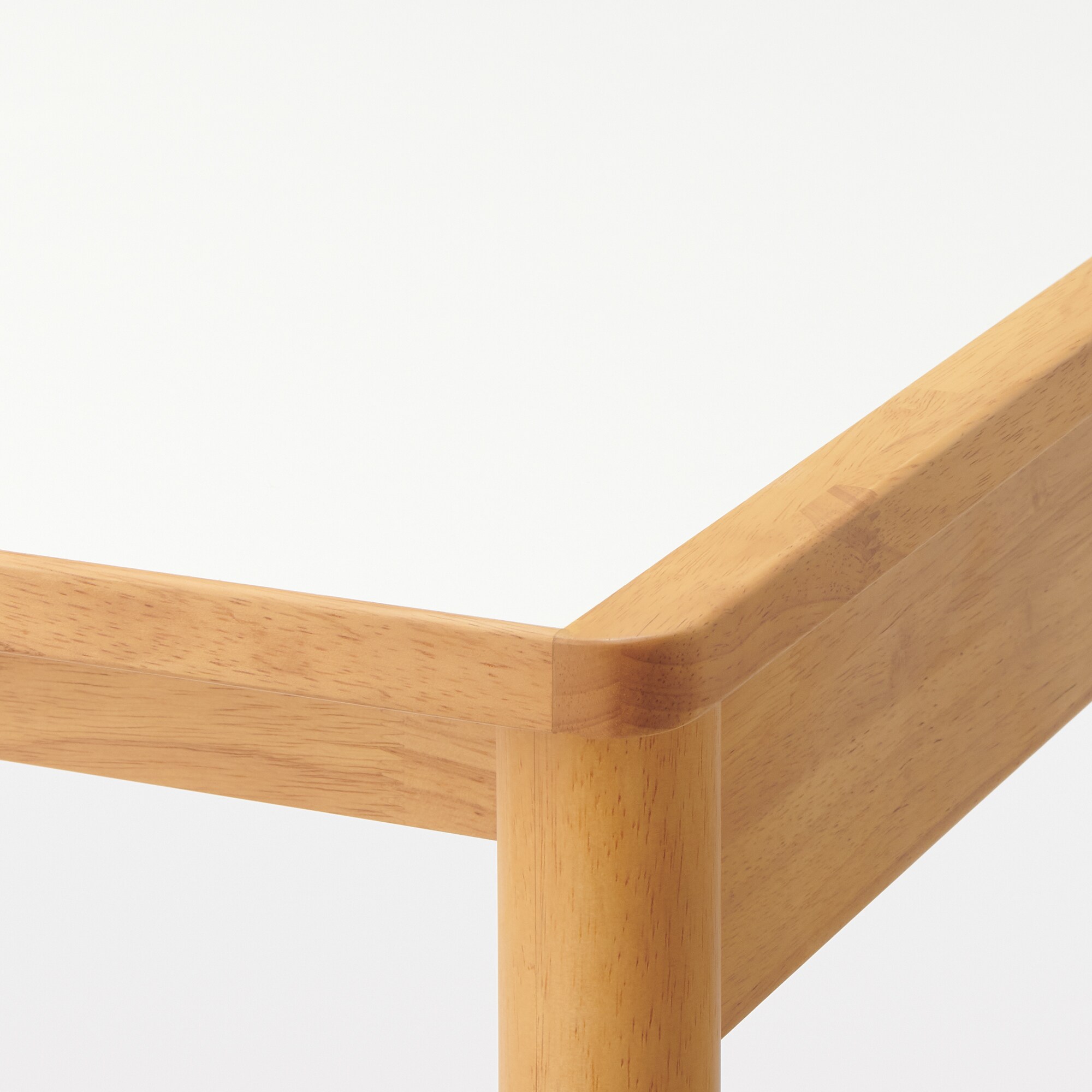 木製テーブル　７０×７０ｃｍ