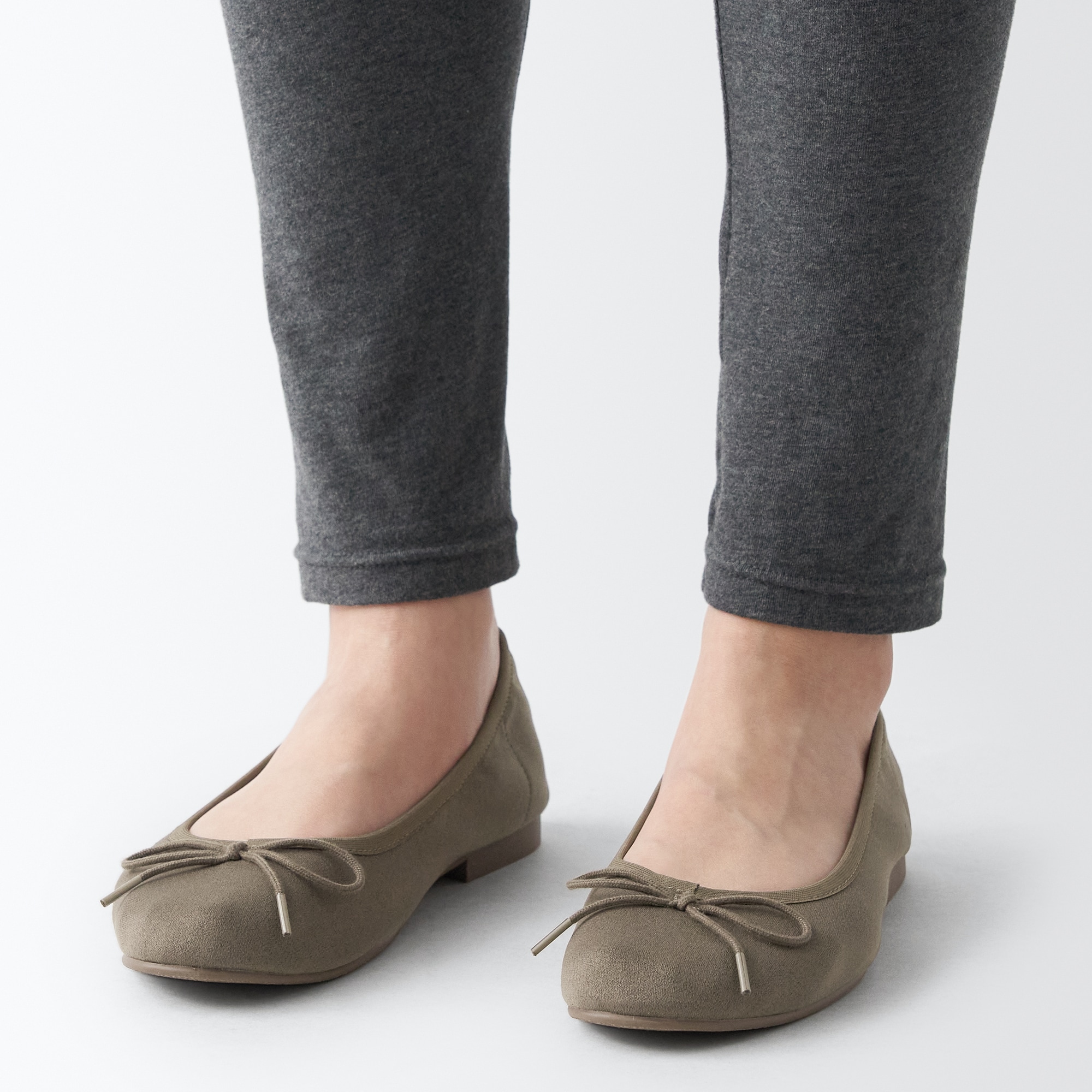 婦人　撥水リボンバレエシューズ