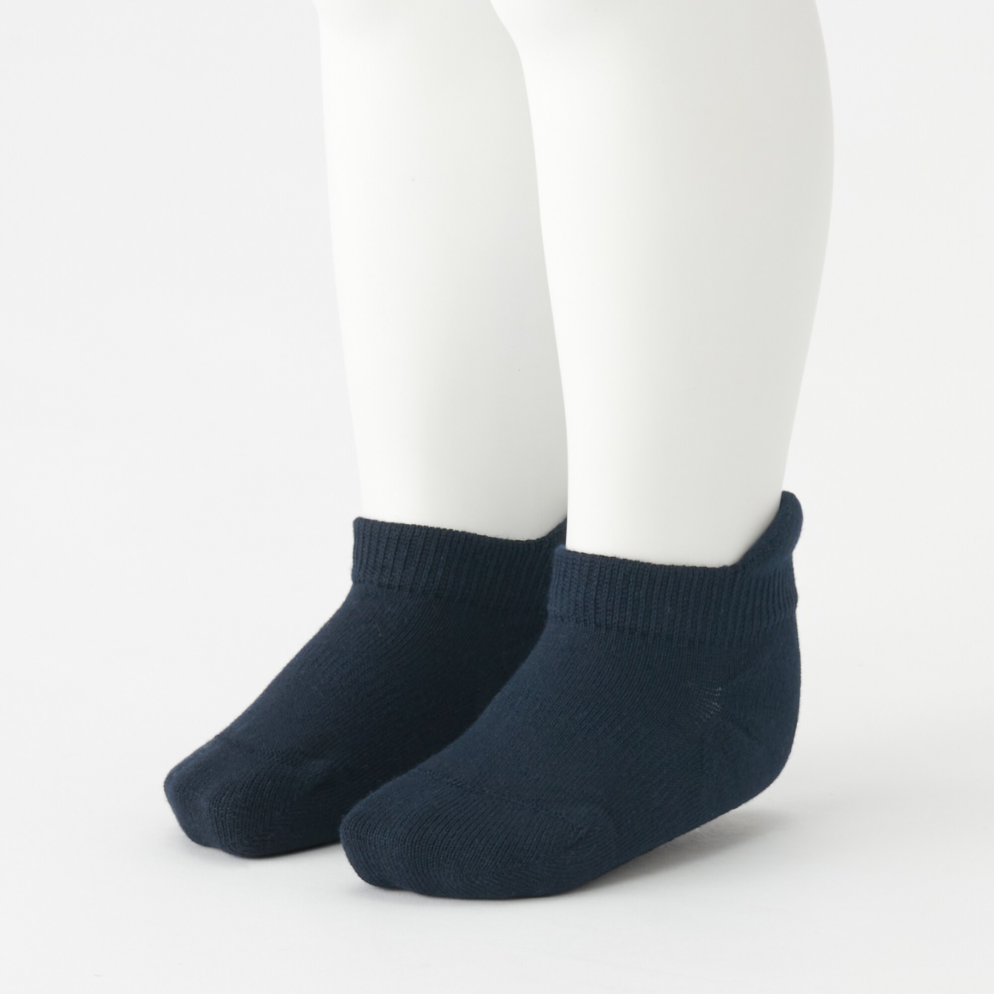 ベビー　足なり直角　スニーカーイン