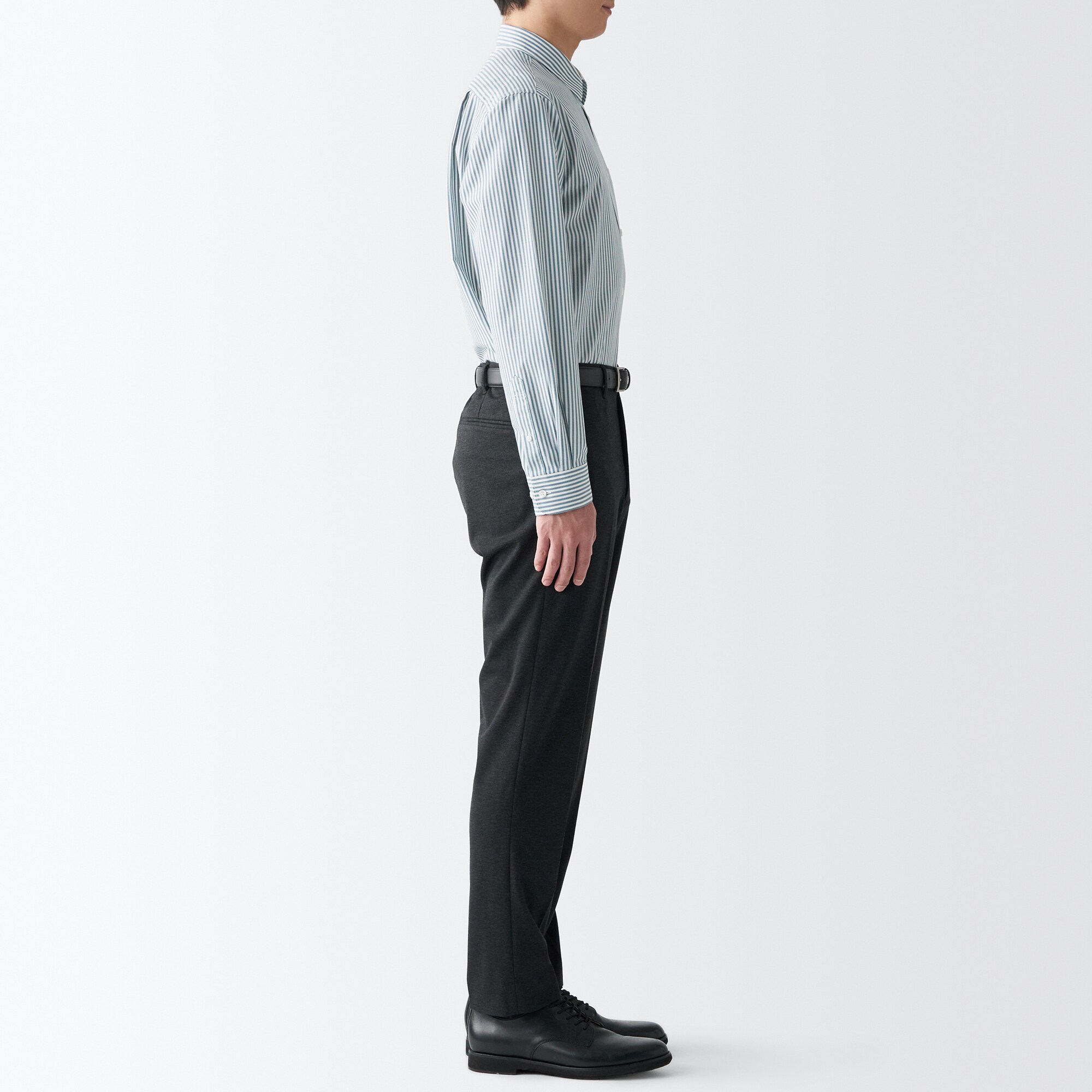 シワになりにくい長袖シャツ