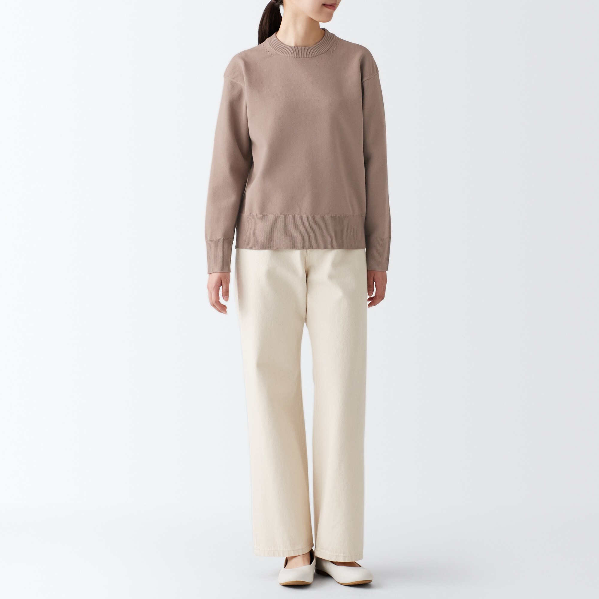 残糸で編んだクルーネックセーター