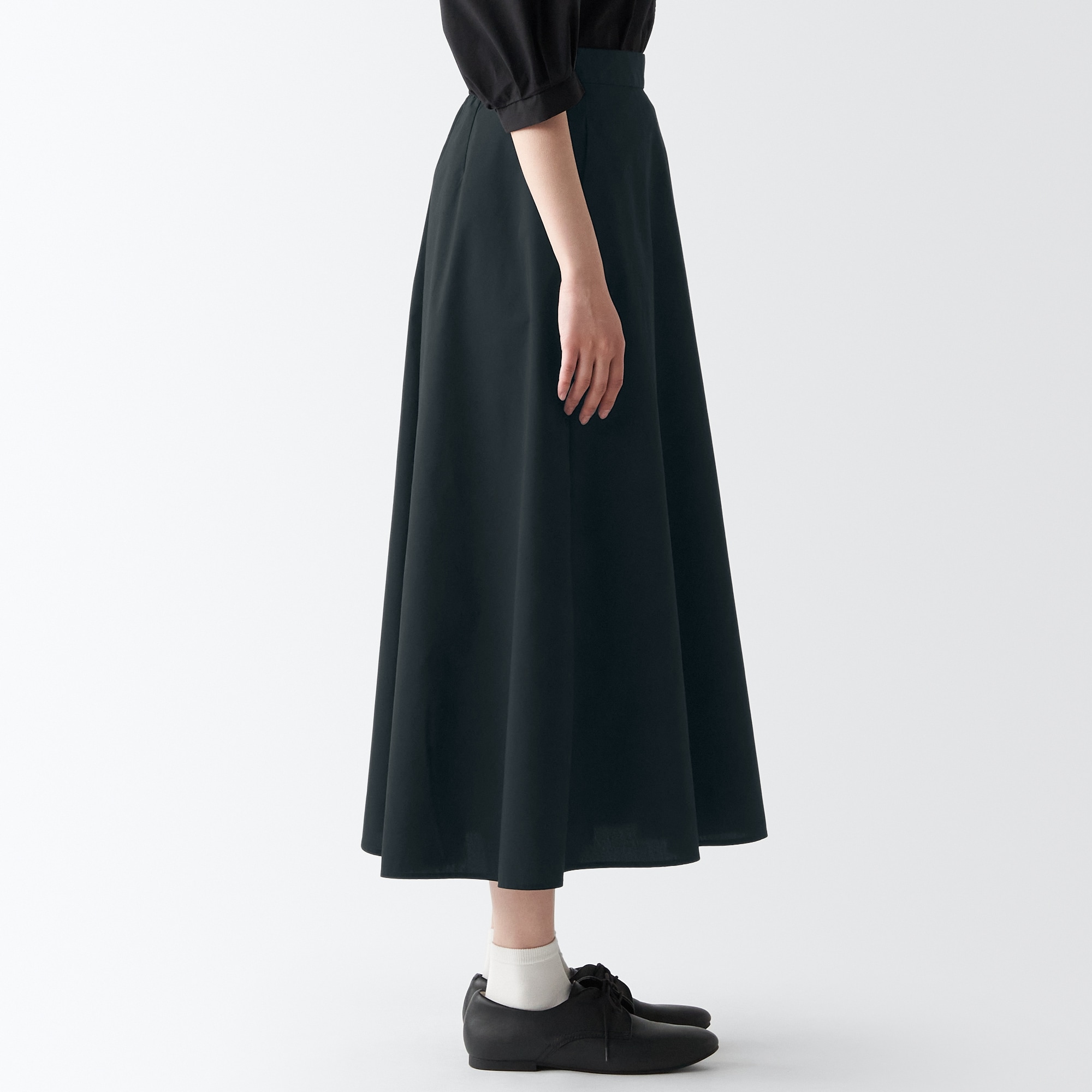 乾きやすいフレアスカート