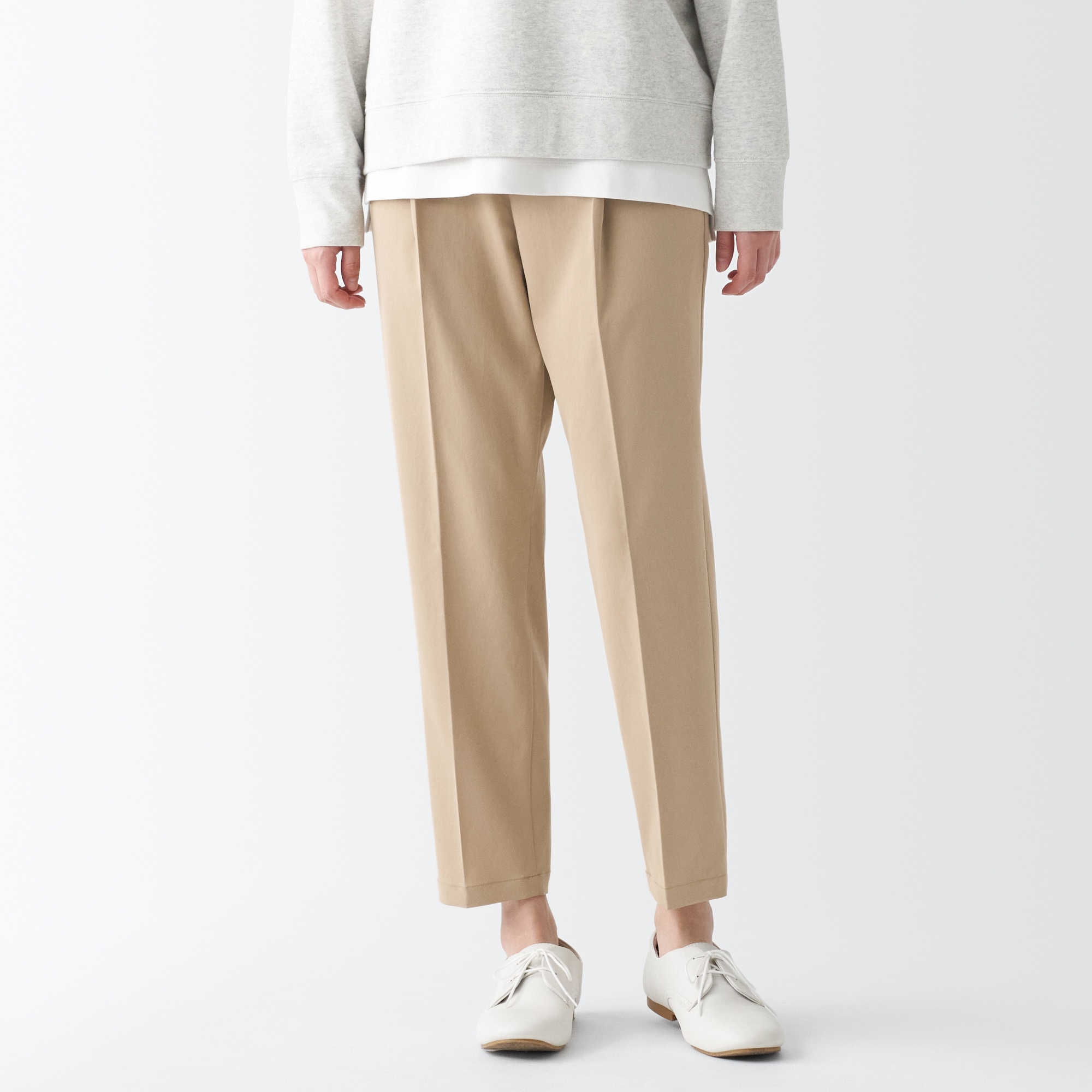 再生ポリエステルテーパードパンツ