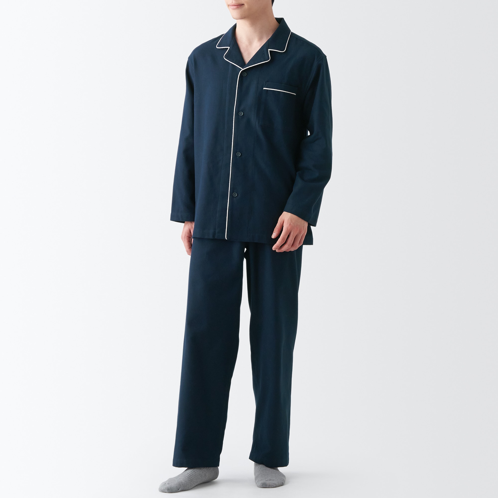 【両面起毛で温かい】脇に縫い目のない　フランネルパジャマ（新仕様：開襟・丸襟タイプ、お尻ポケットあり）