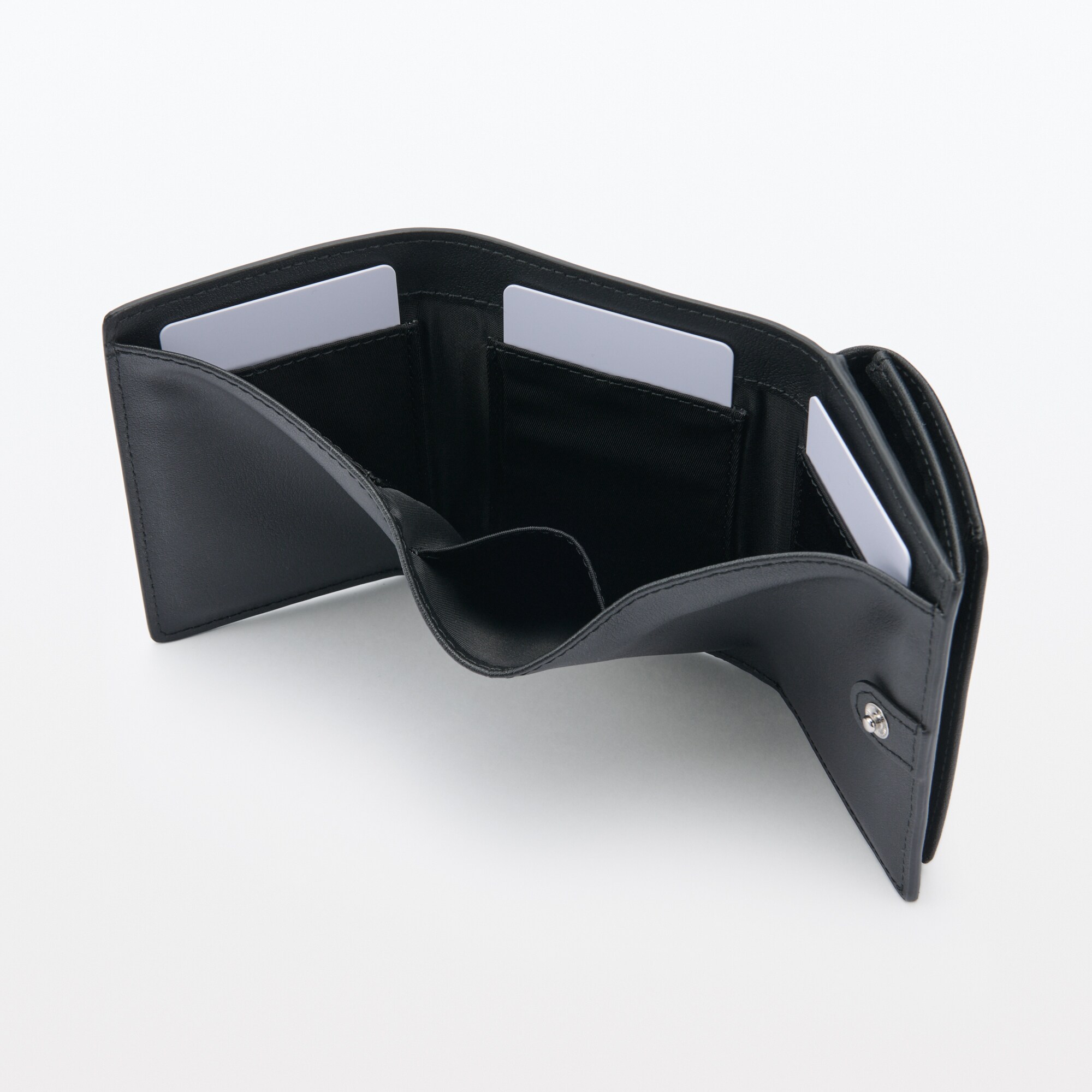 植物由来の原料を使った　三つ折り財布