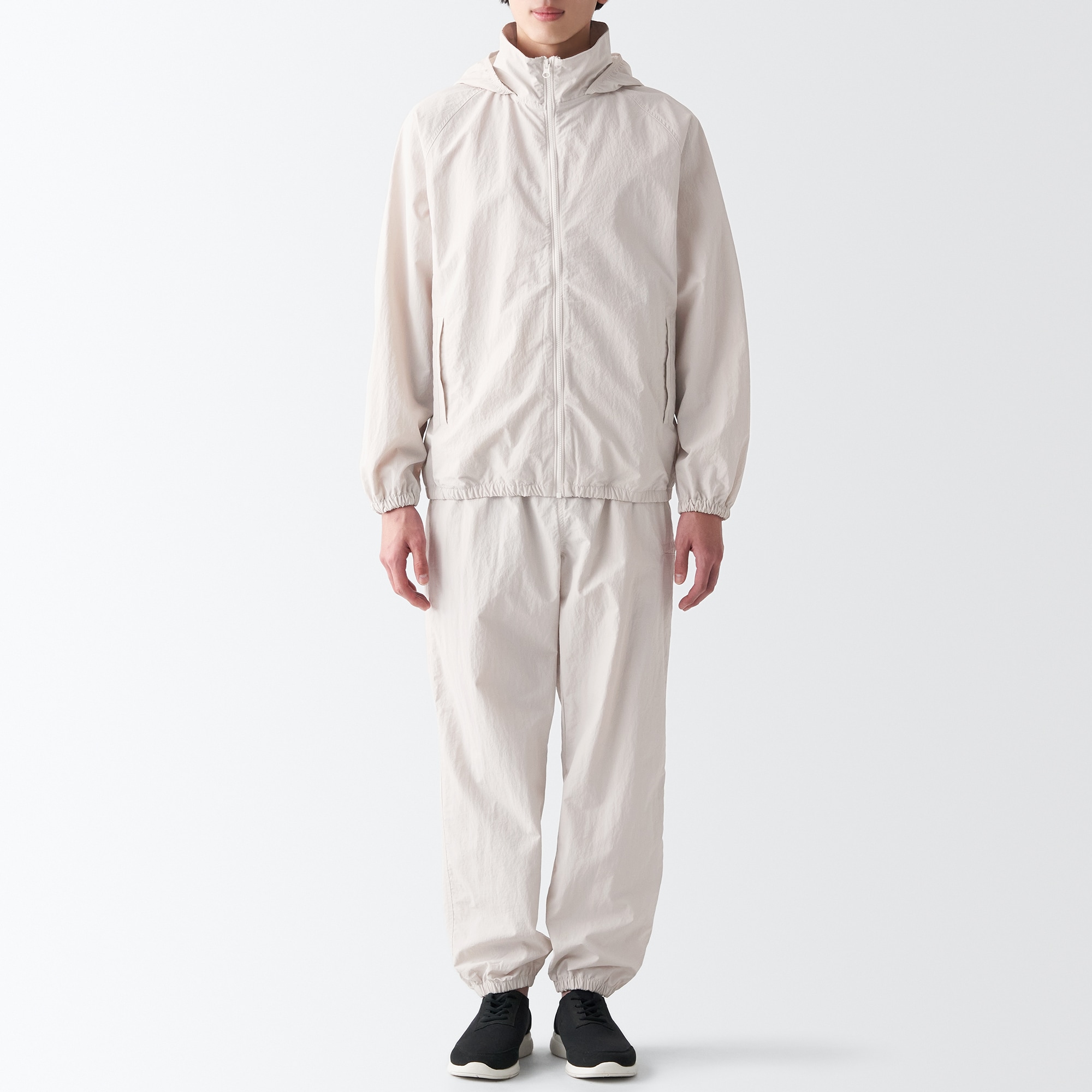 撥水ナイロンウィンドブレーカー