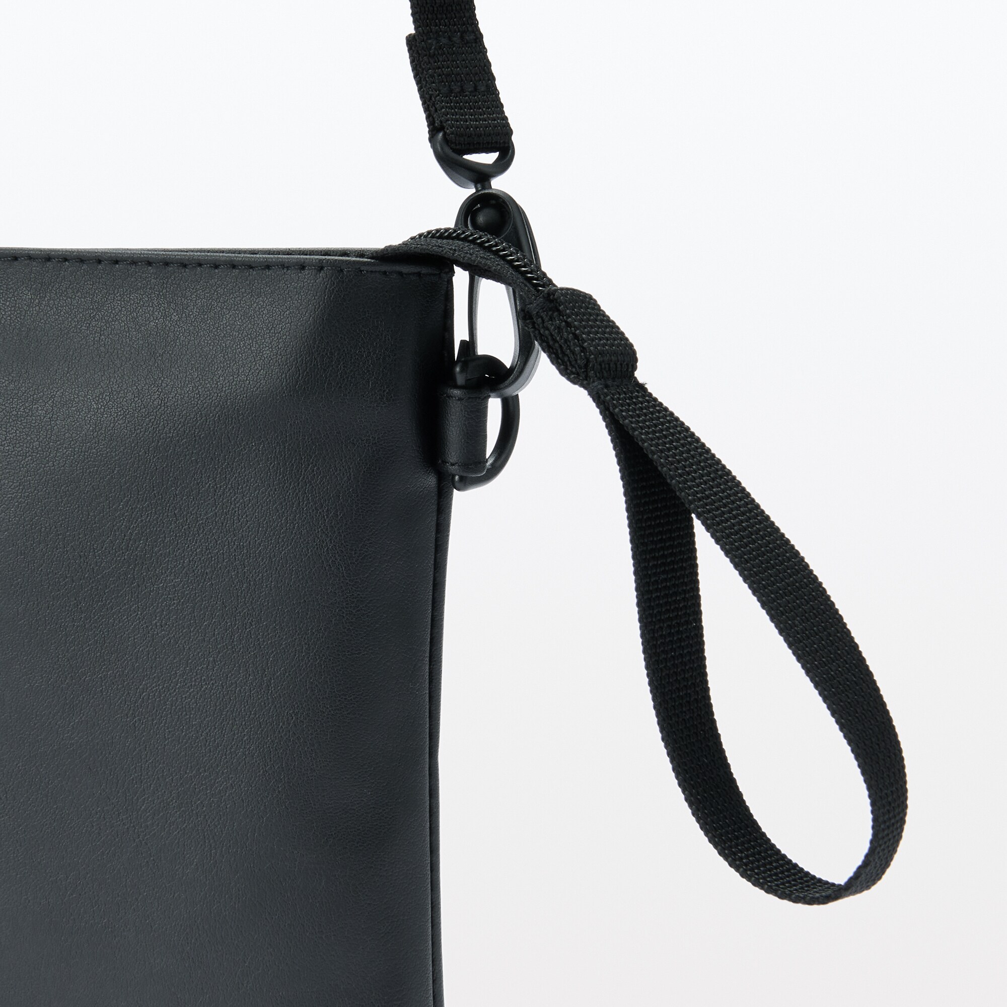 植物由来の原料を使った　サコッシュ