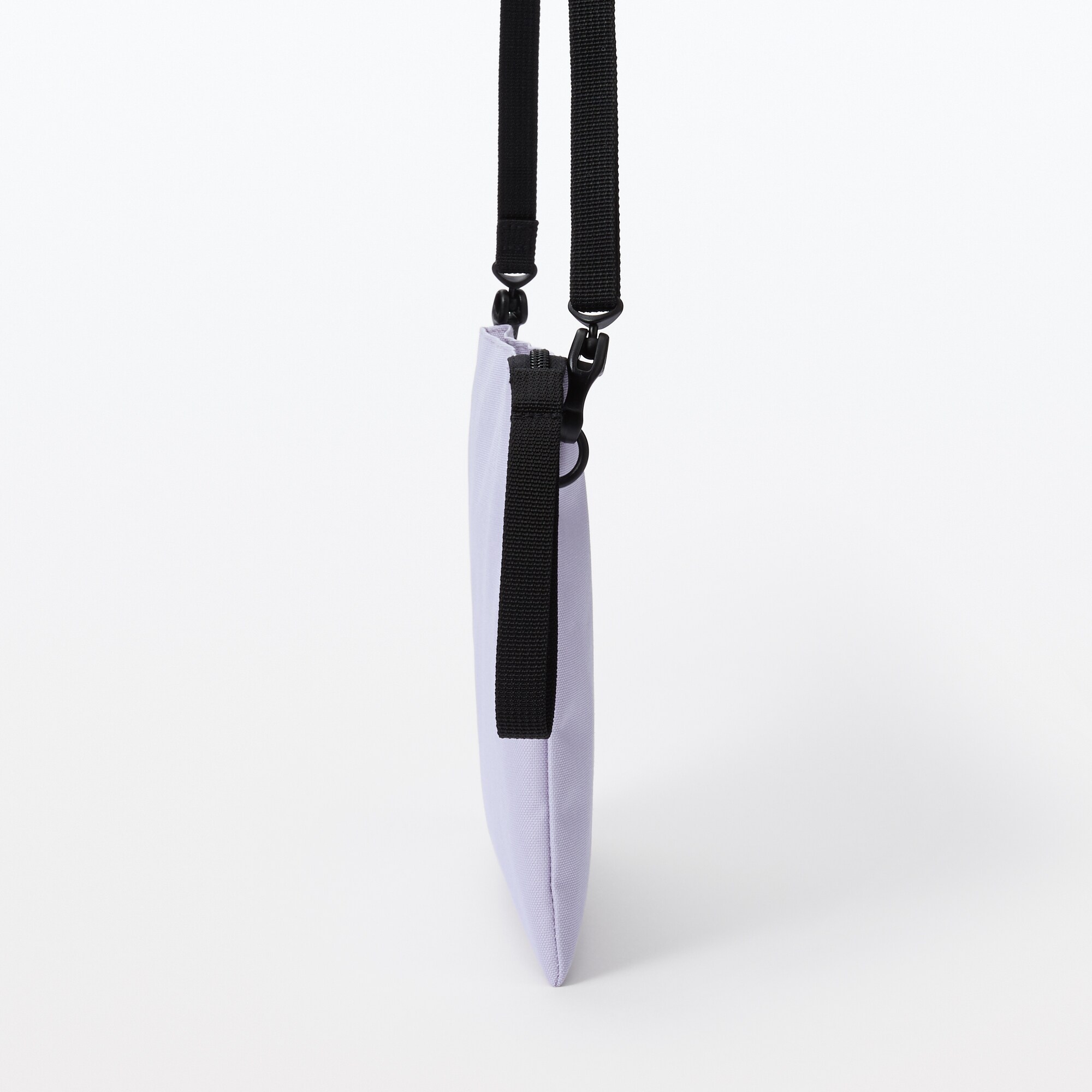 ポーチとしても使える　撥水サコッシュ