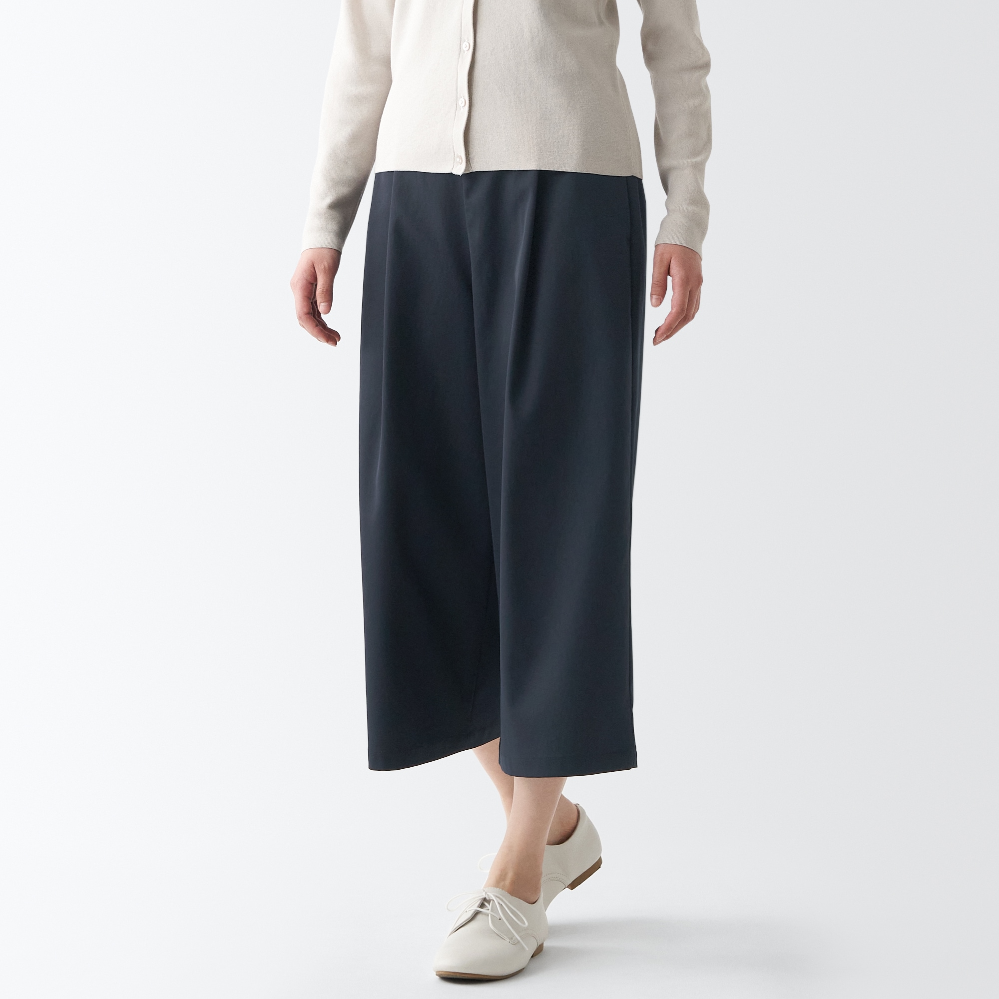 再生ポリエステルクロップドパンツ