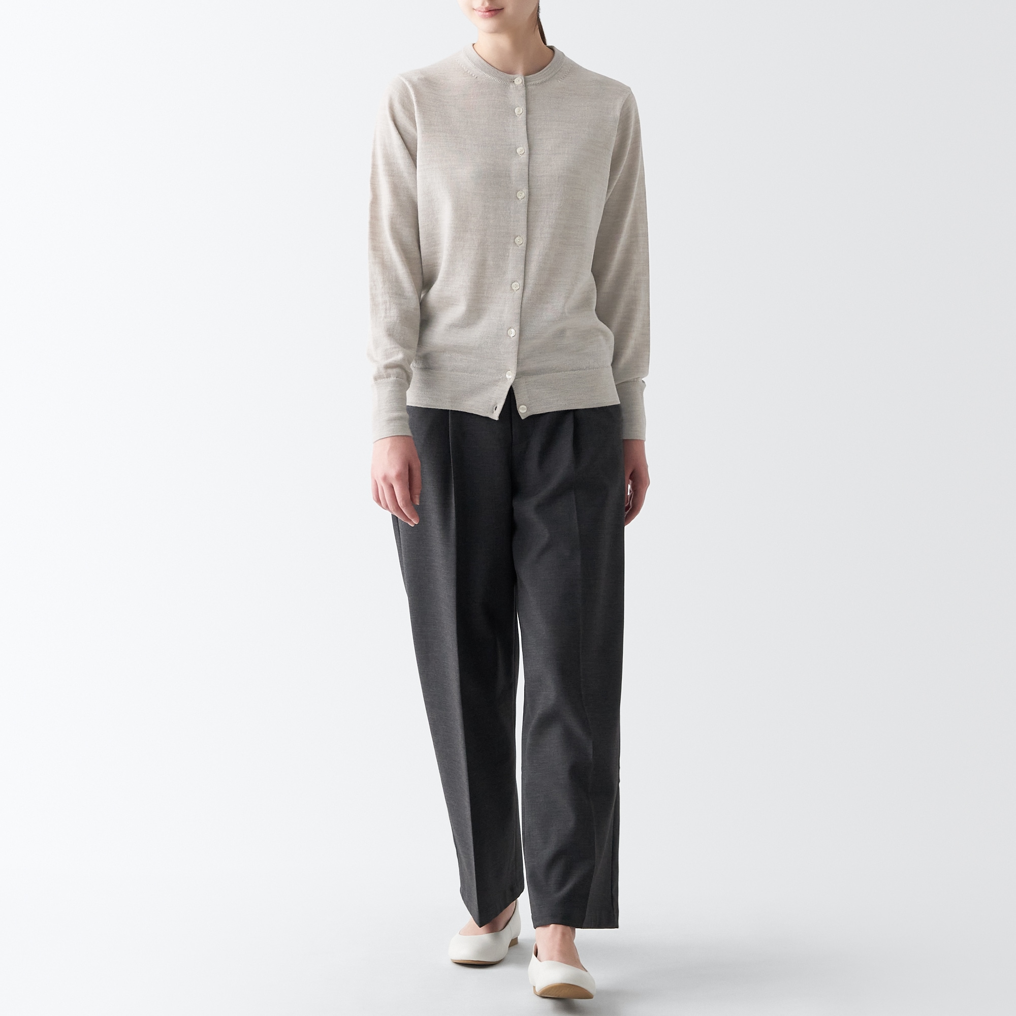 洗えるウールハイゲージクルーネックカーディガン