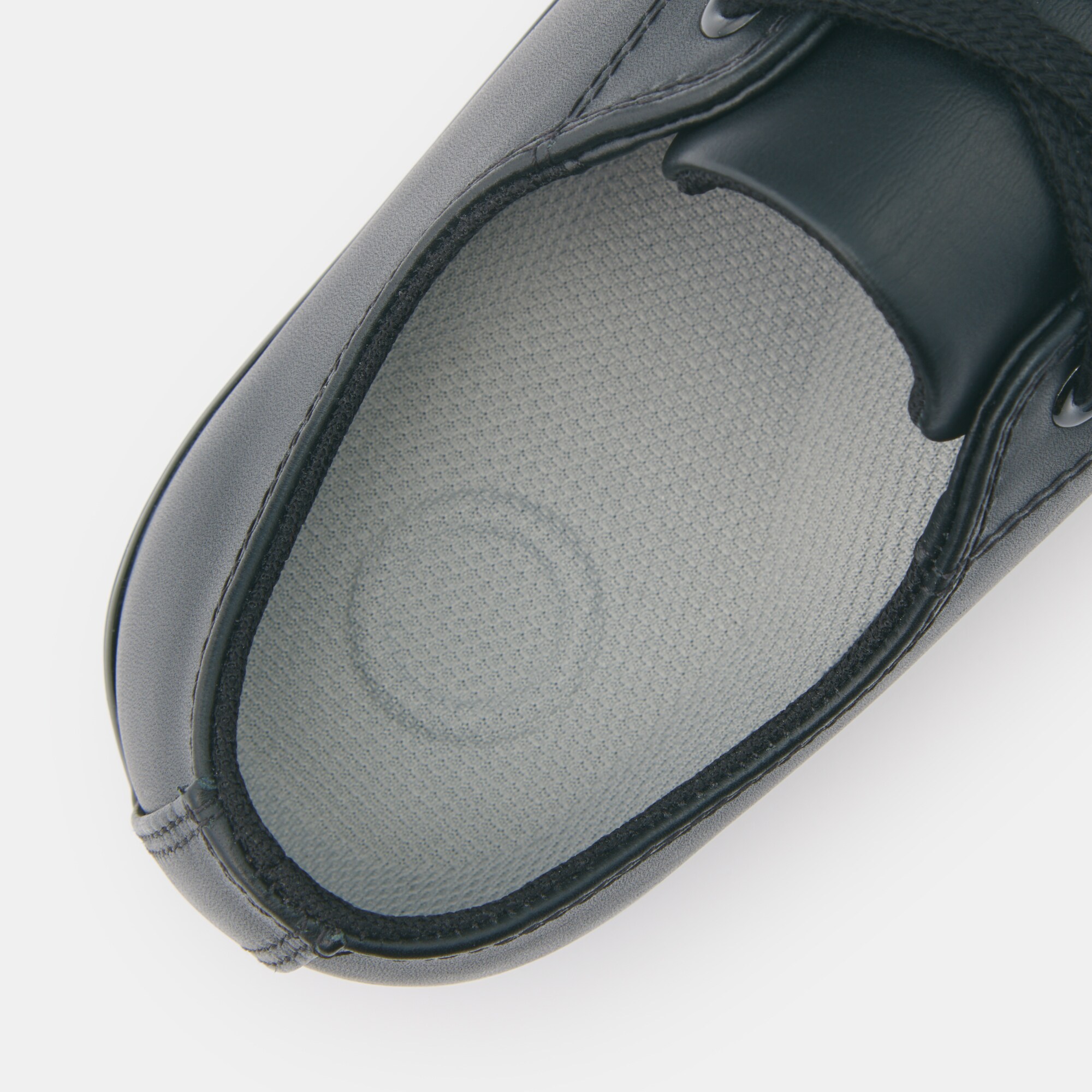 疲れにくい　撥水　レザースニーカー