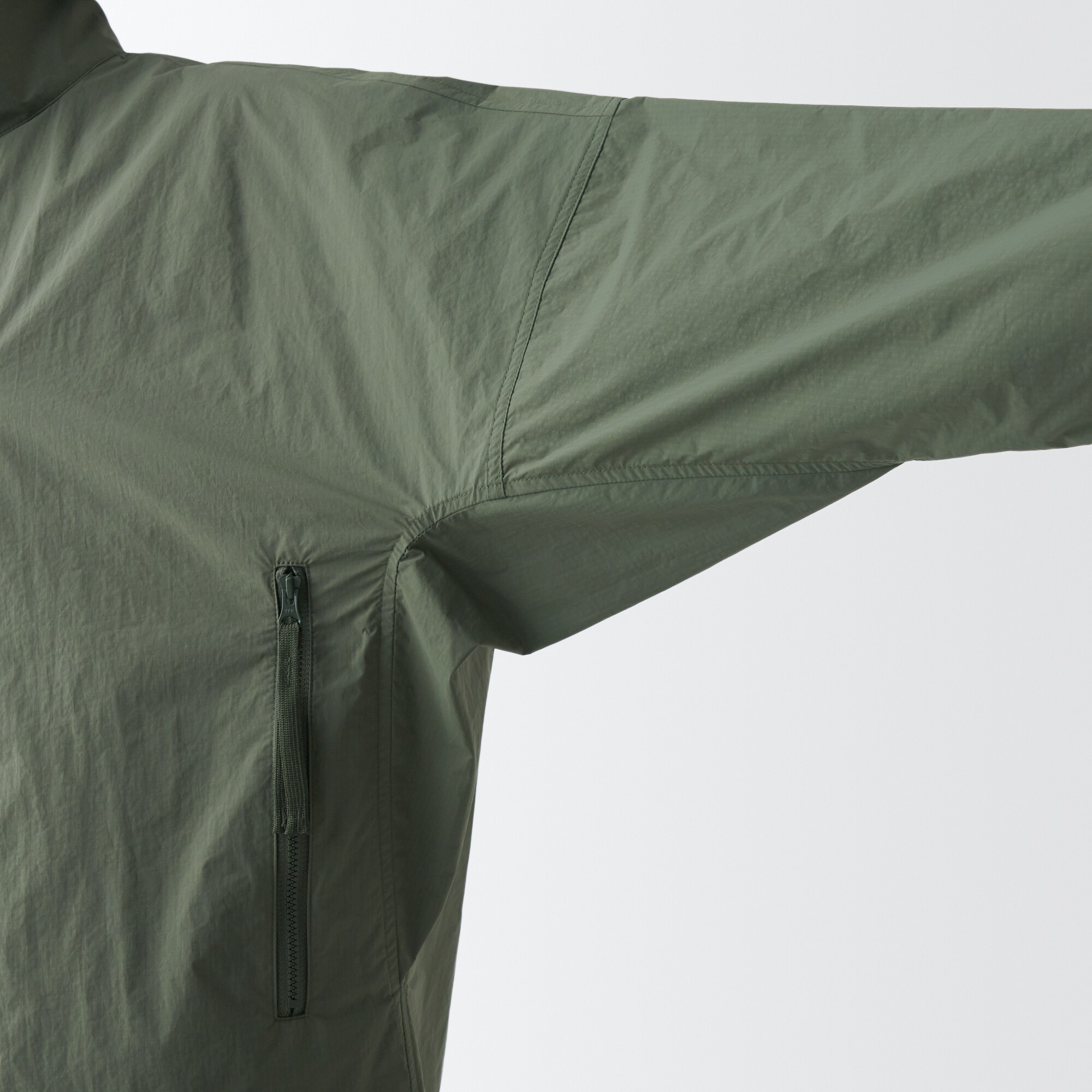 撥水防風ブルゾン