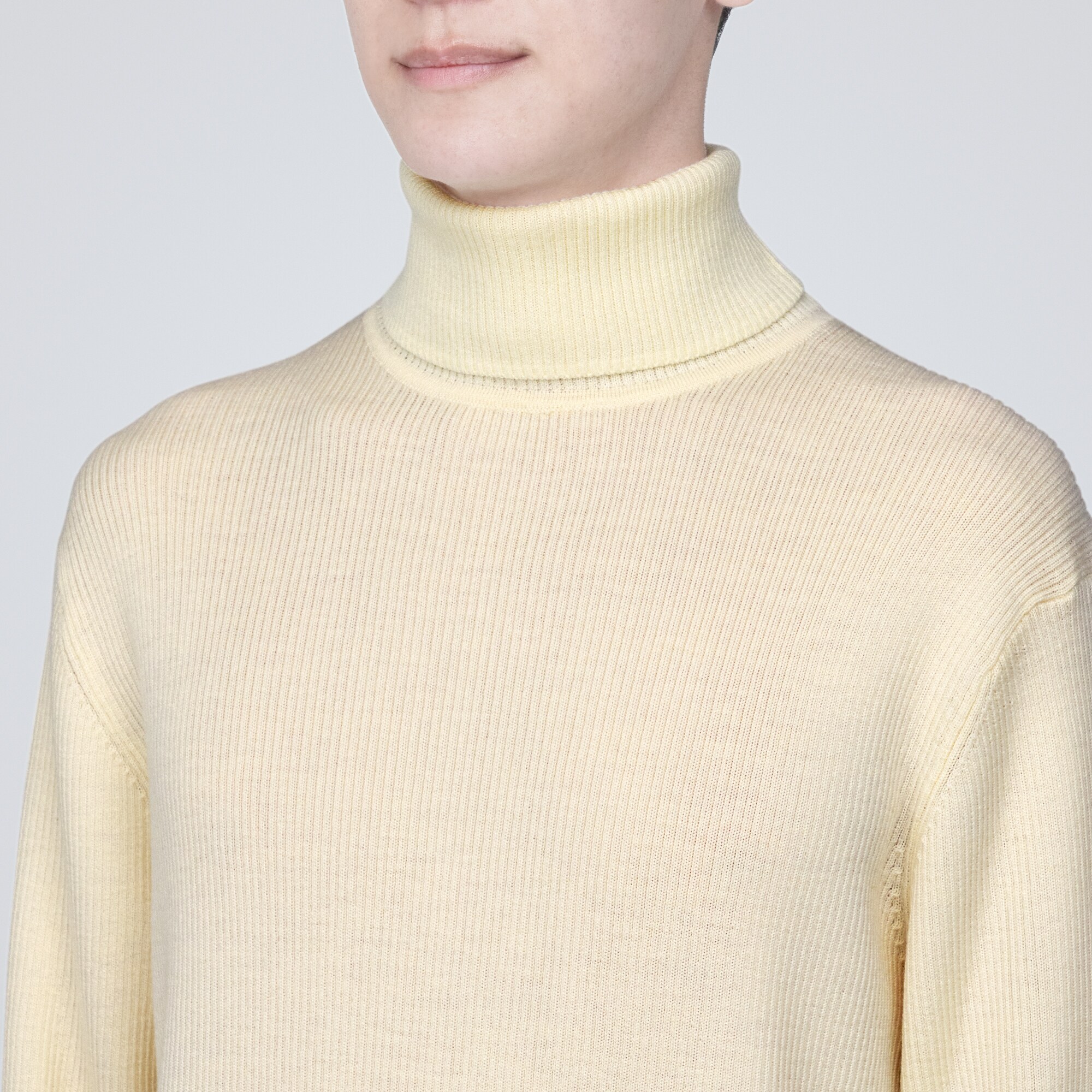 洗えるウールリブタートルネックセーター