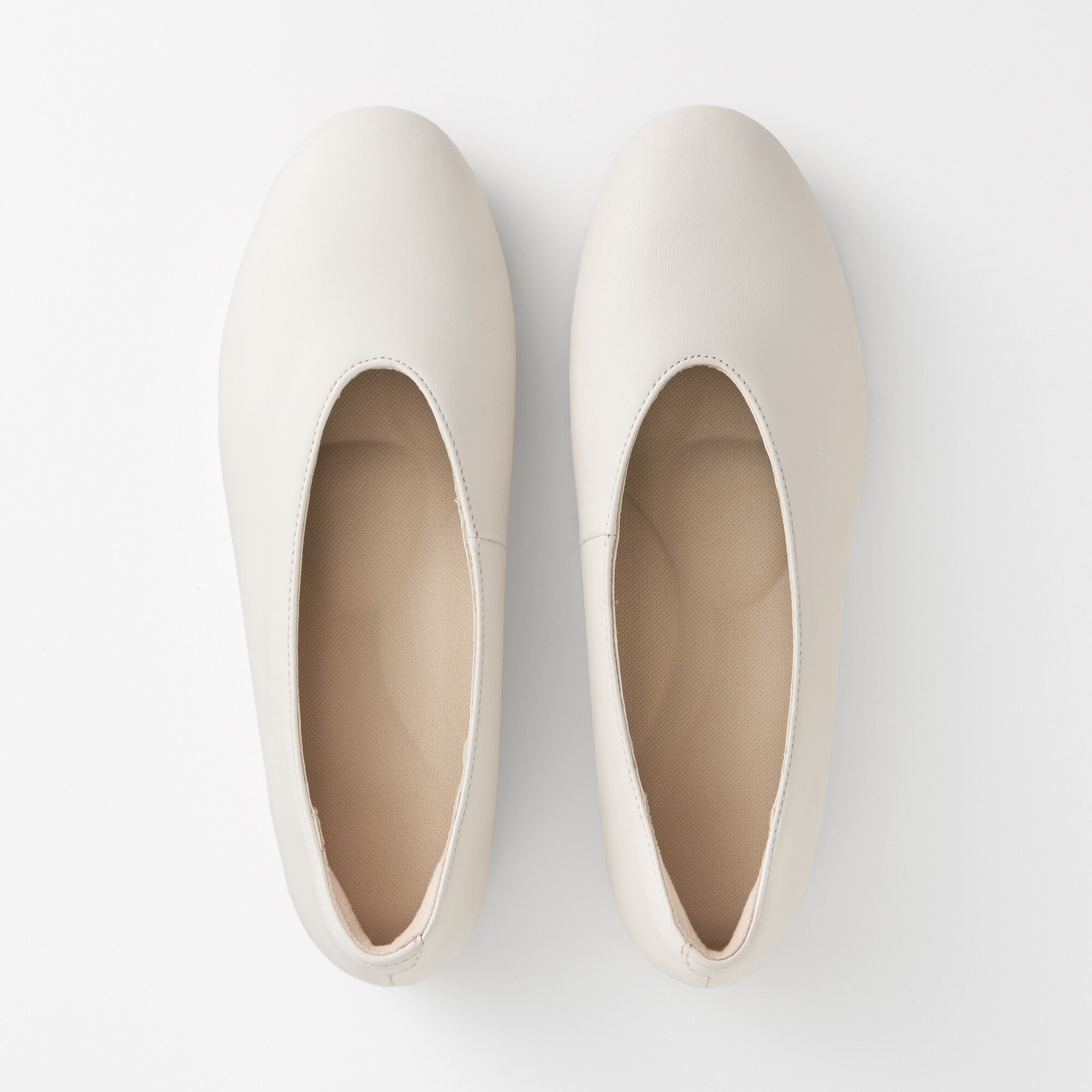 婦人　疲れにくい　レザー深履きシューズ