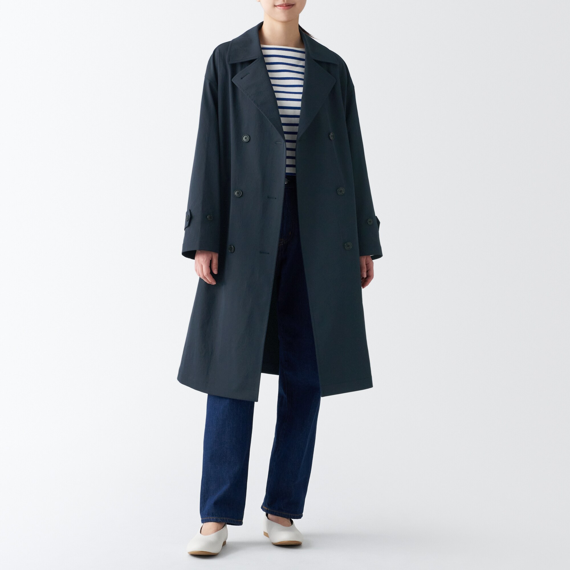 撥水トレンチコート