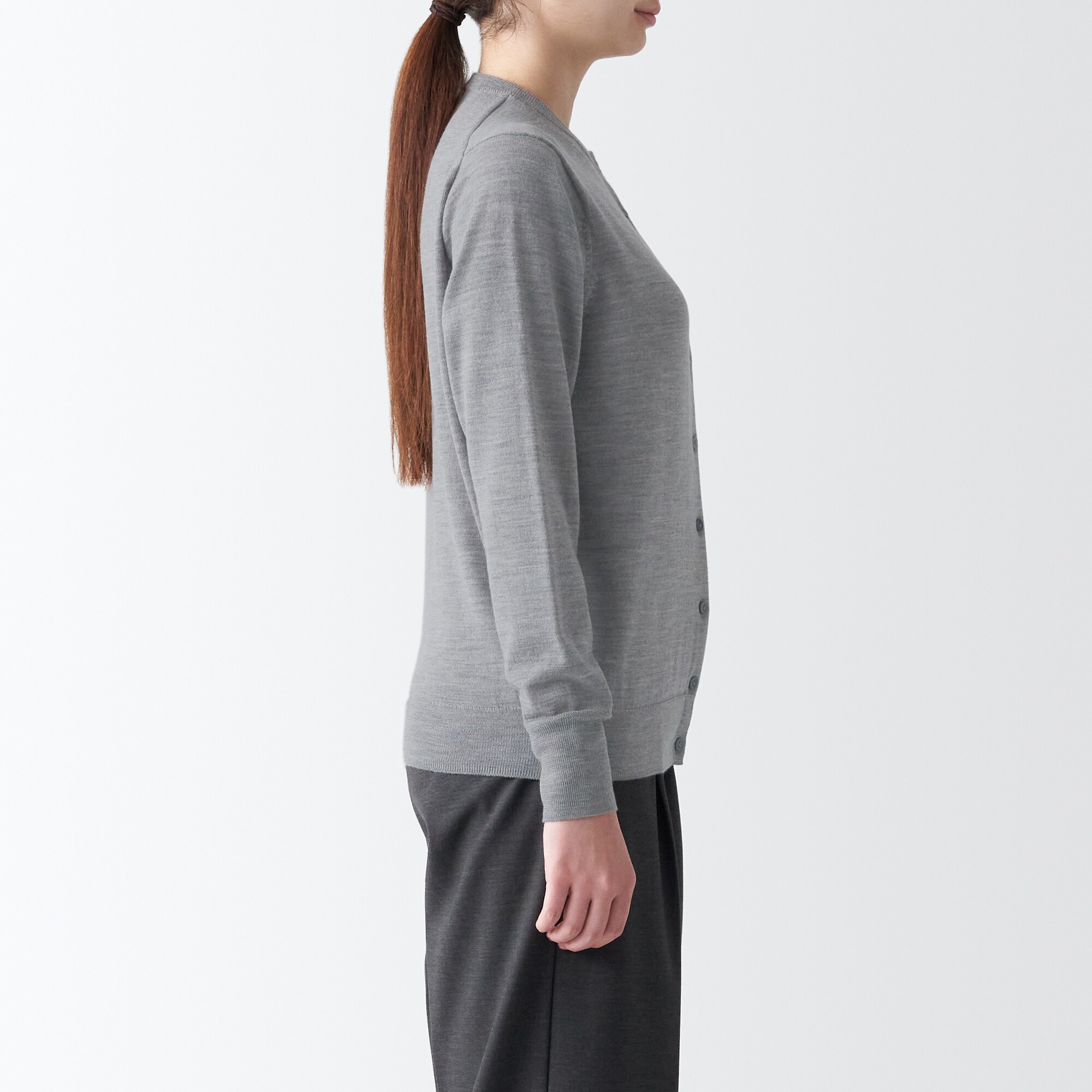 洗えるウールハイゲージクルーネックカーディガン