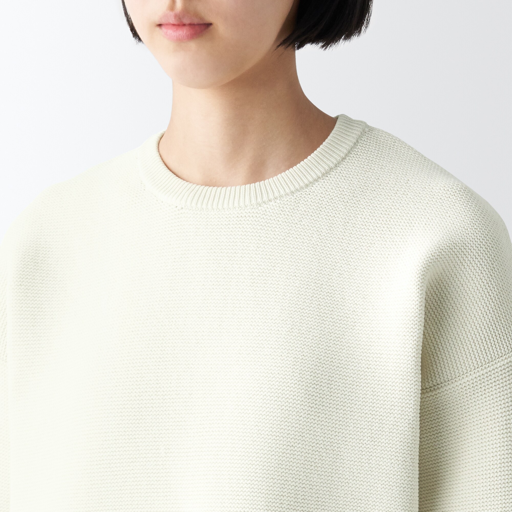 あたたかくて洗えるクルーネックセーター