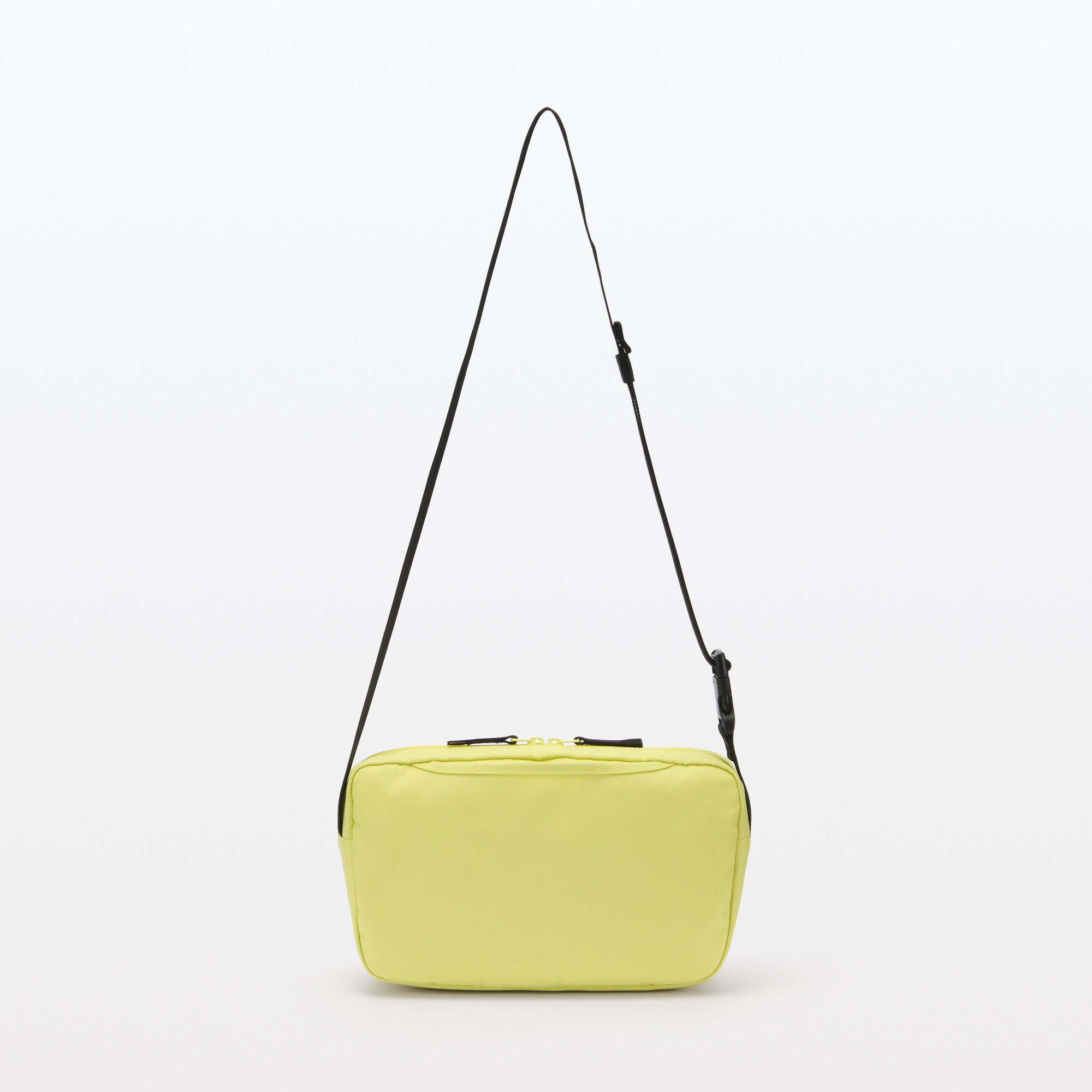 ウエストポーチにもなる　撥水ショルダーバッグ